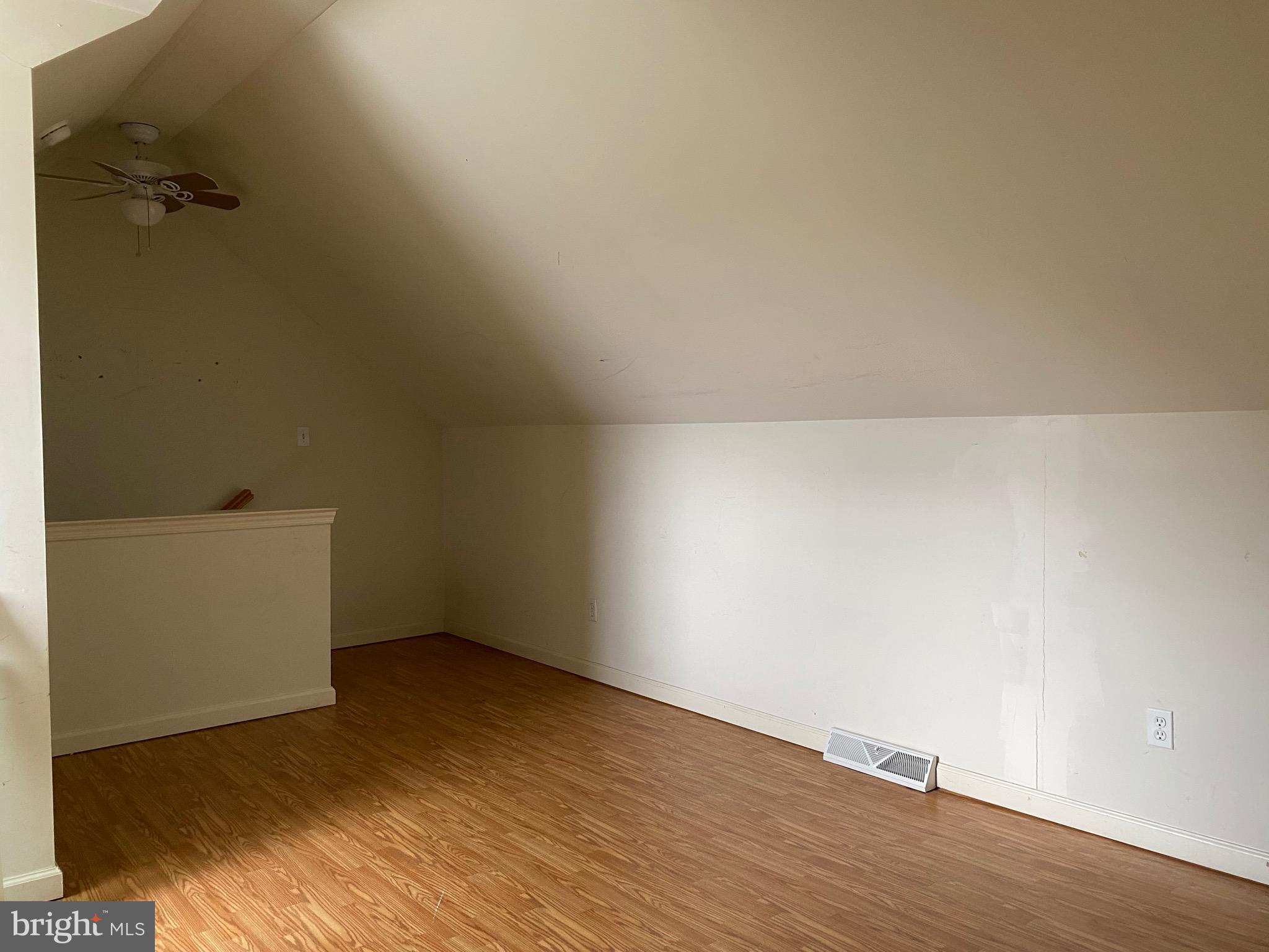 WEISER COURT - Residential
