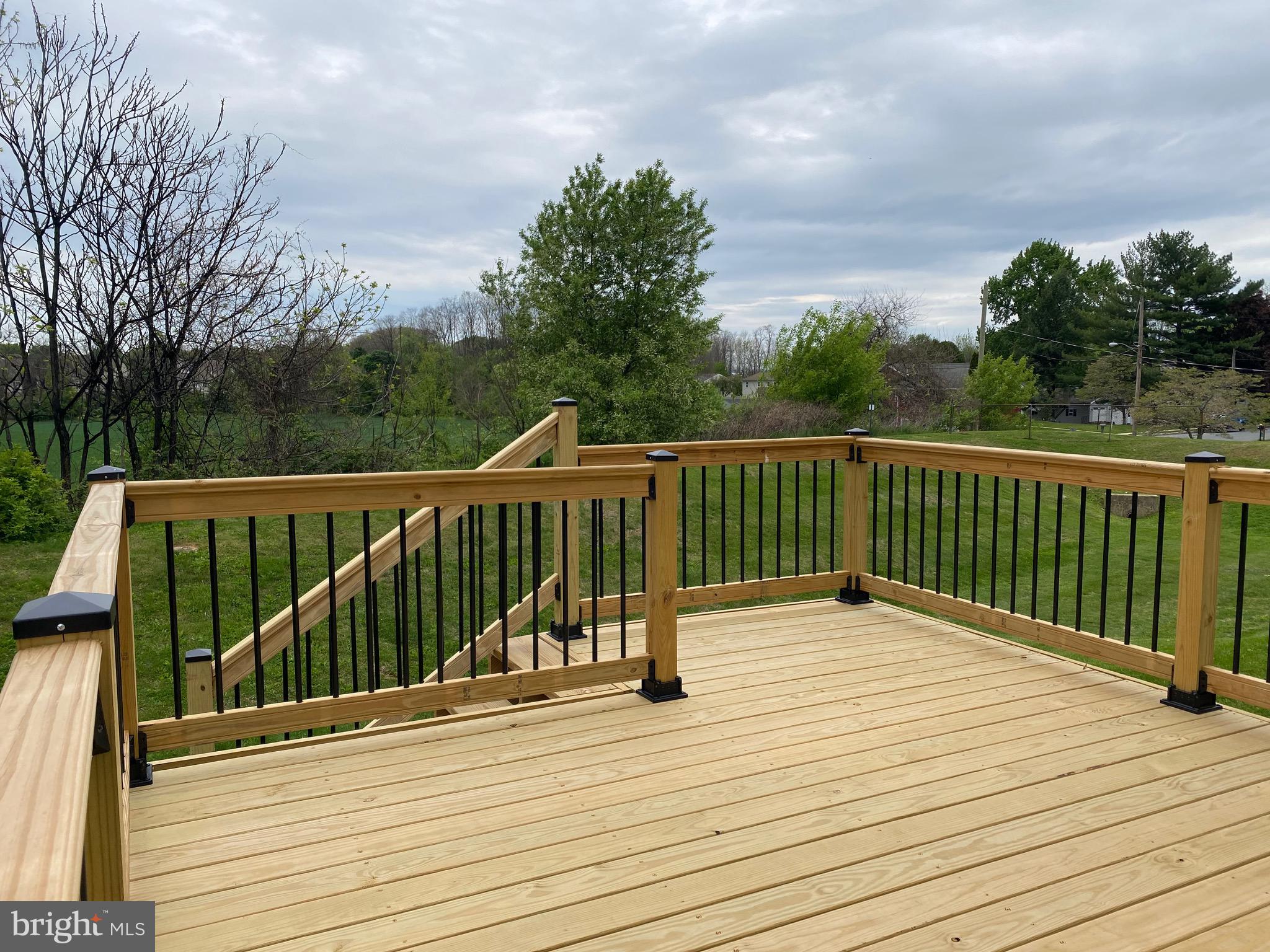 WEISER COURT - Residential