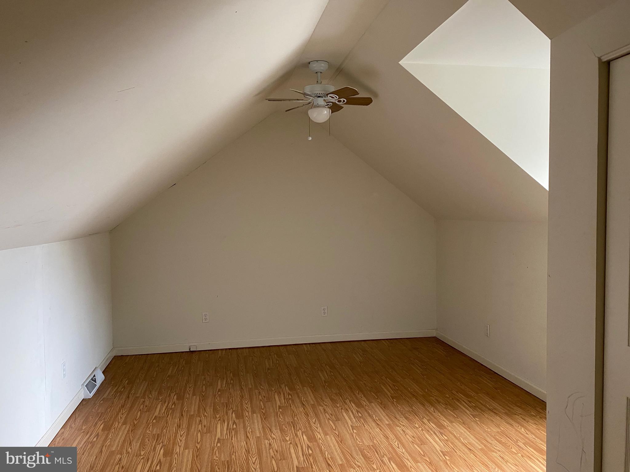 WEISER COURT - Residential