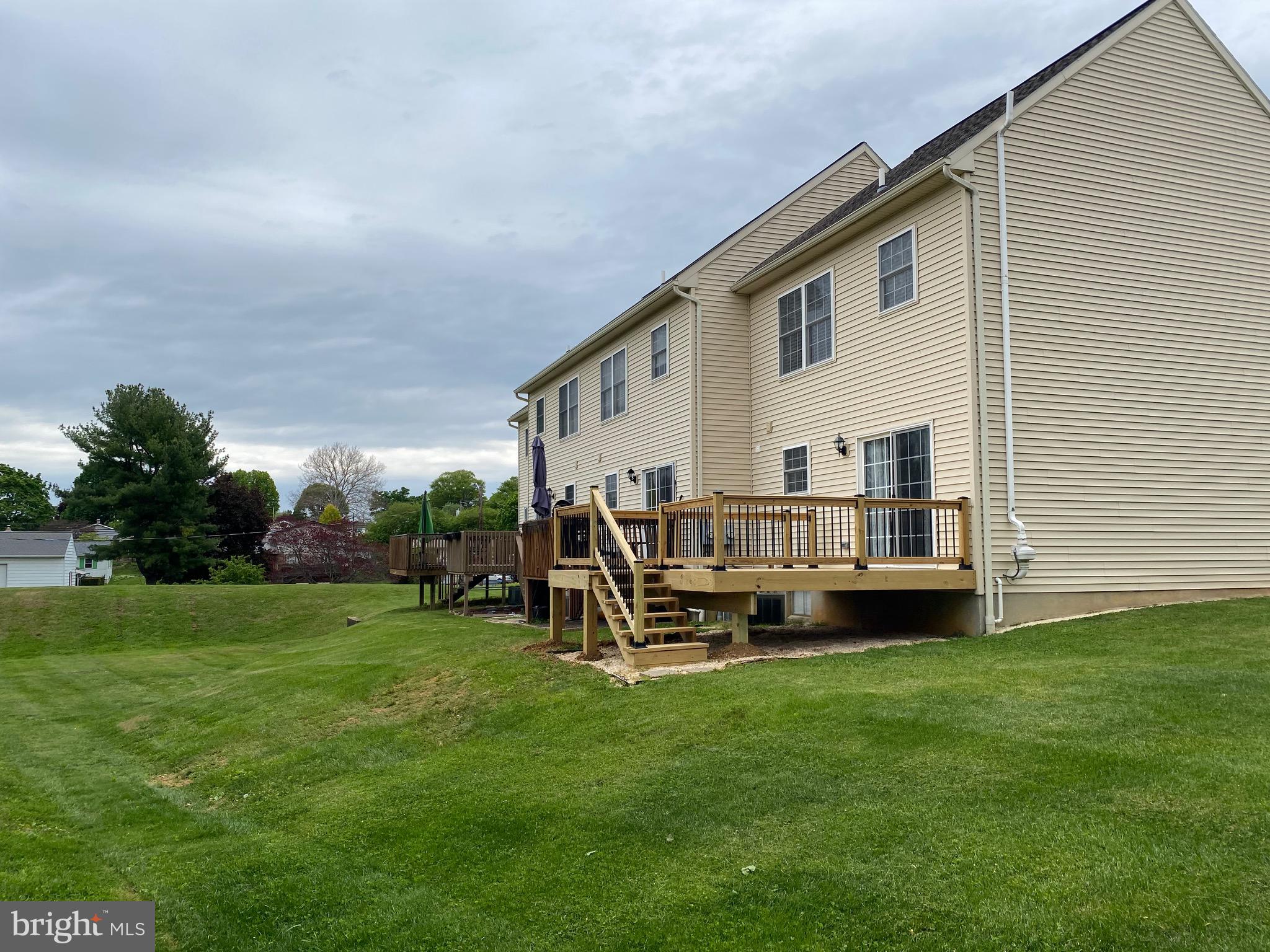 WEISER COURT - Residential