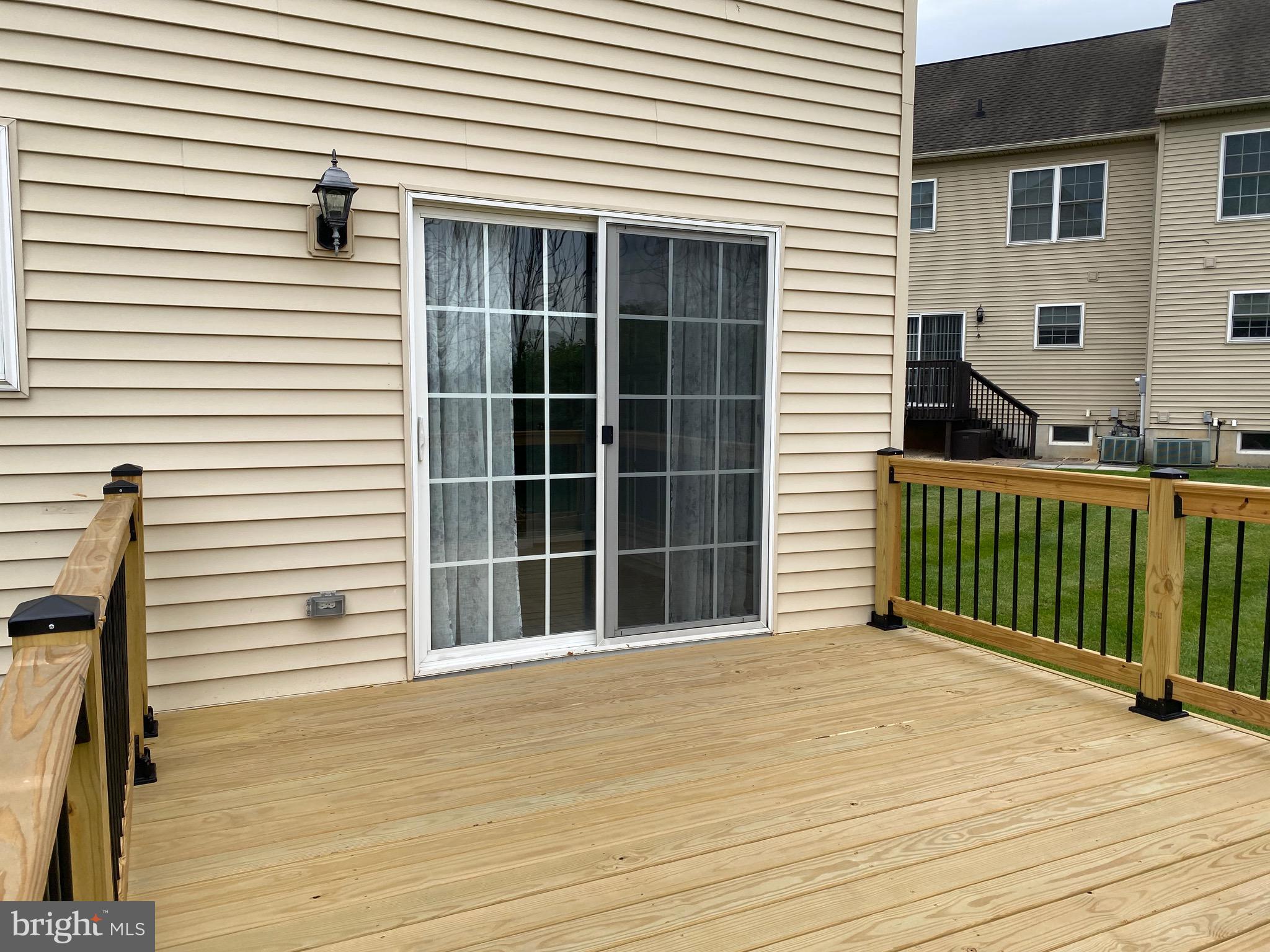 WEISER COURT - Residential