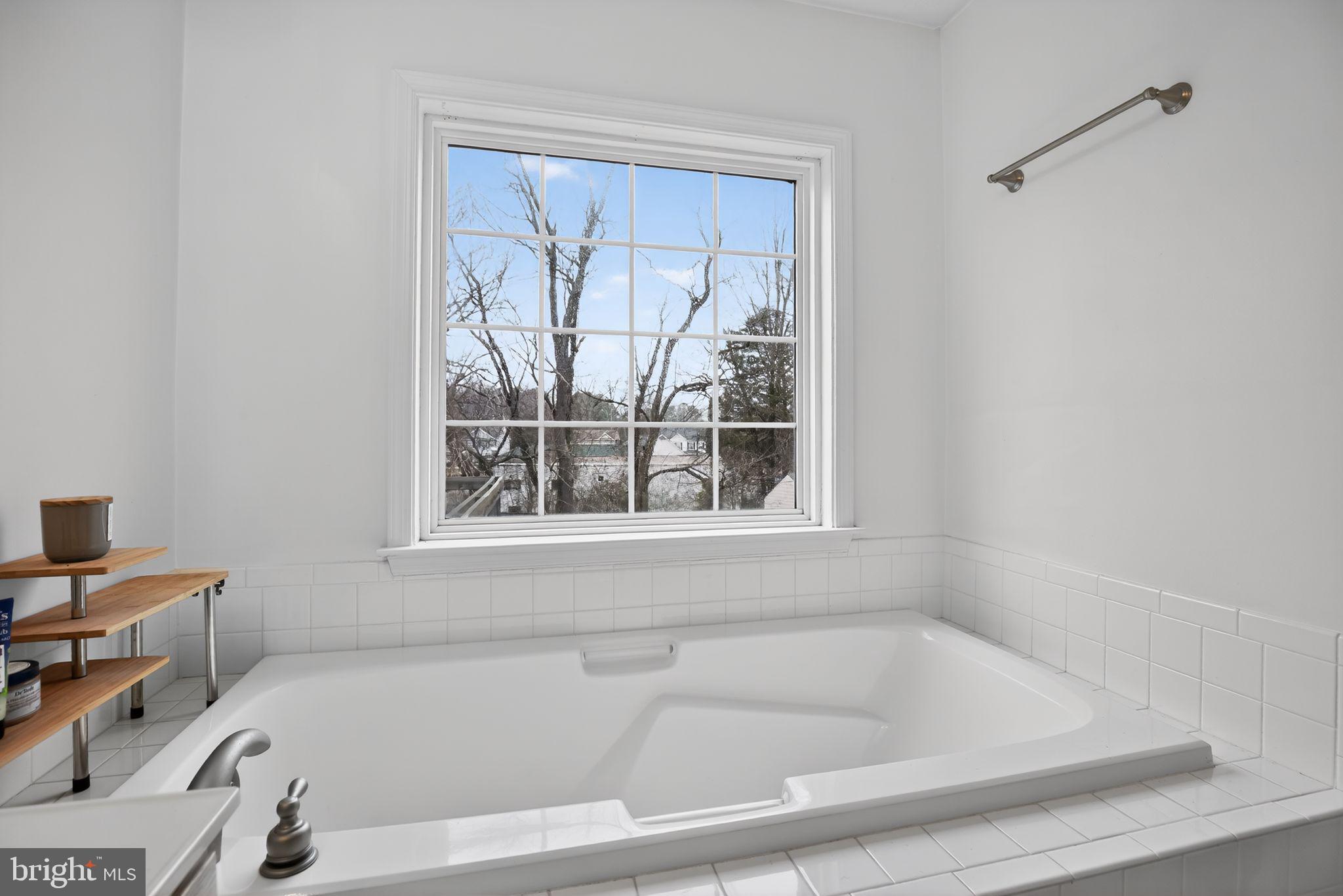 NORTH CHASE - Residential