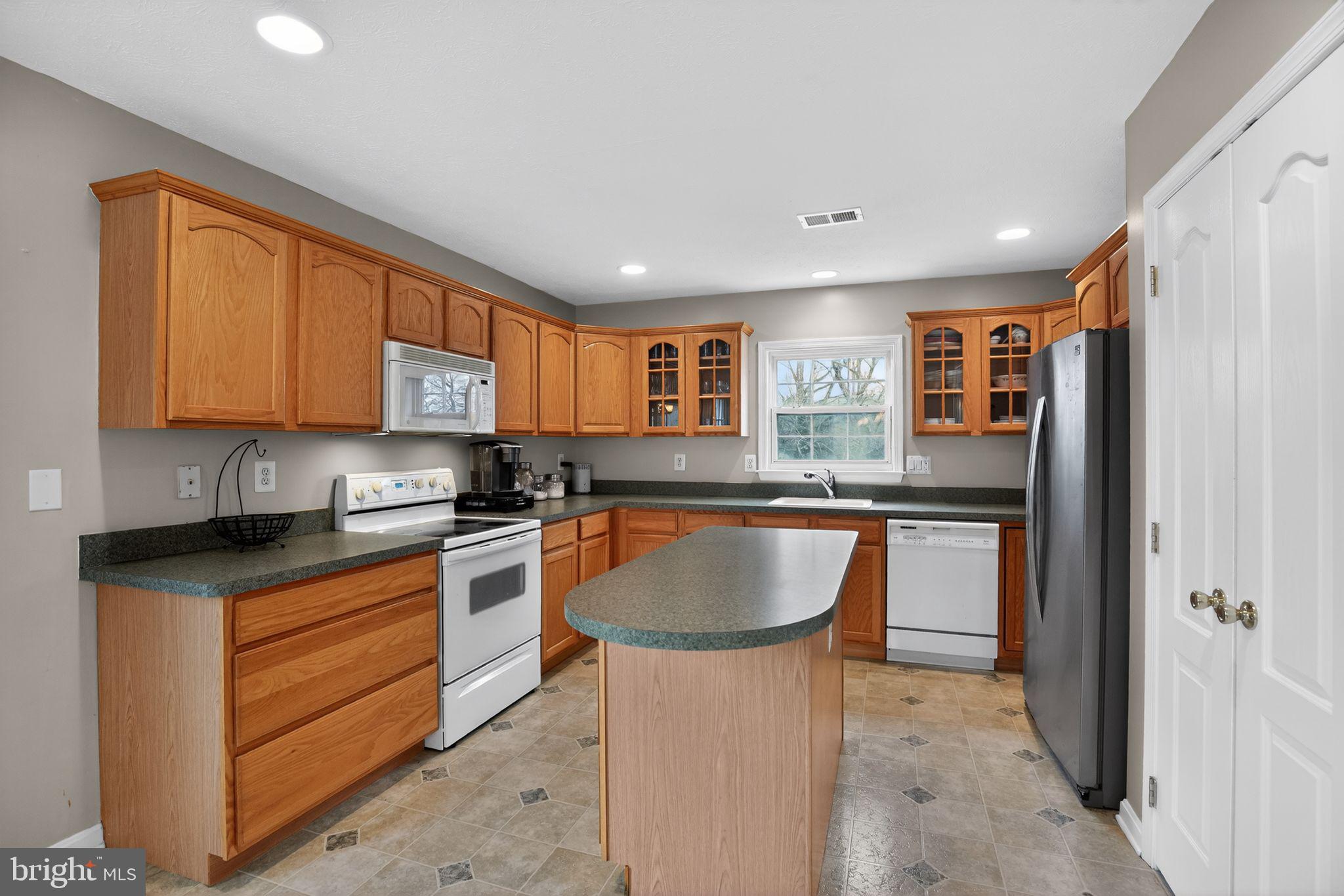 NORTH CHASE - Residential