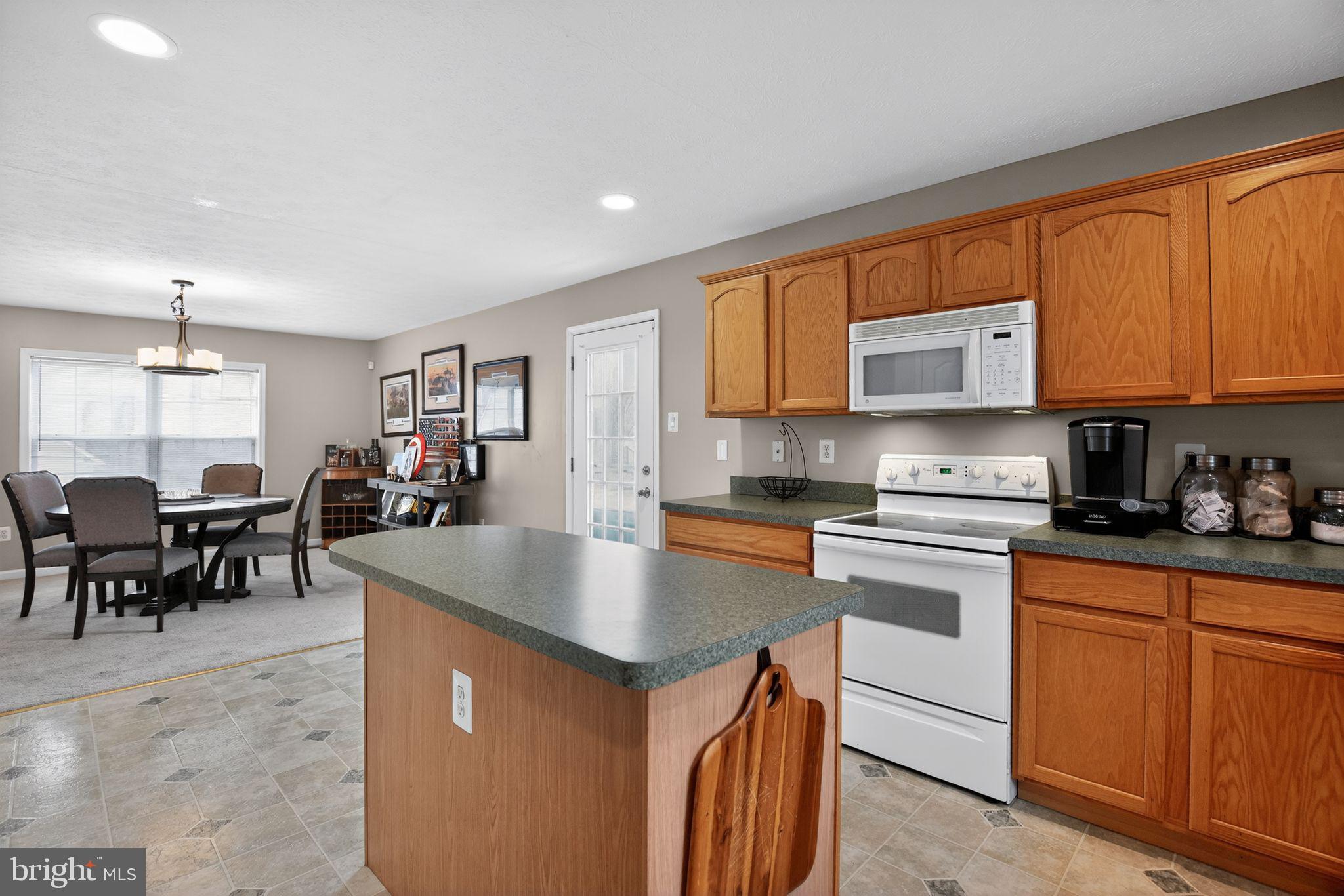 NORTH CHASE - Residential