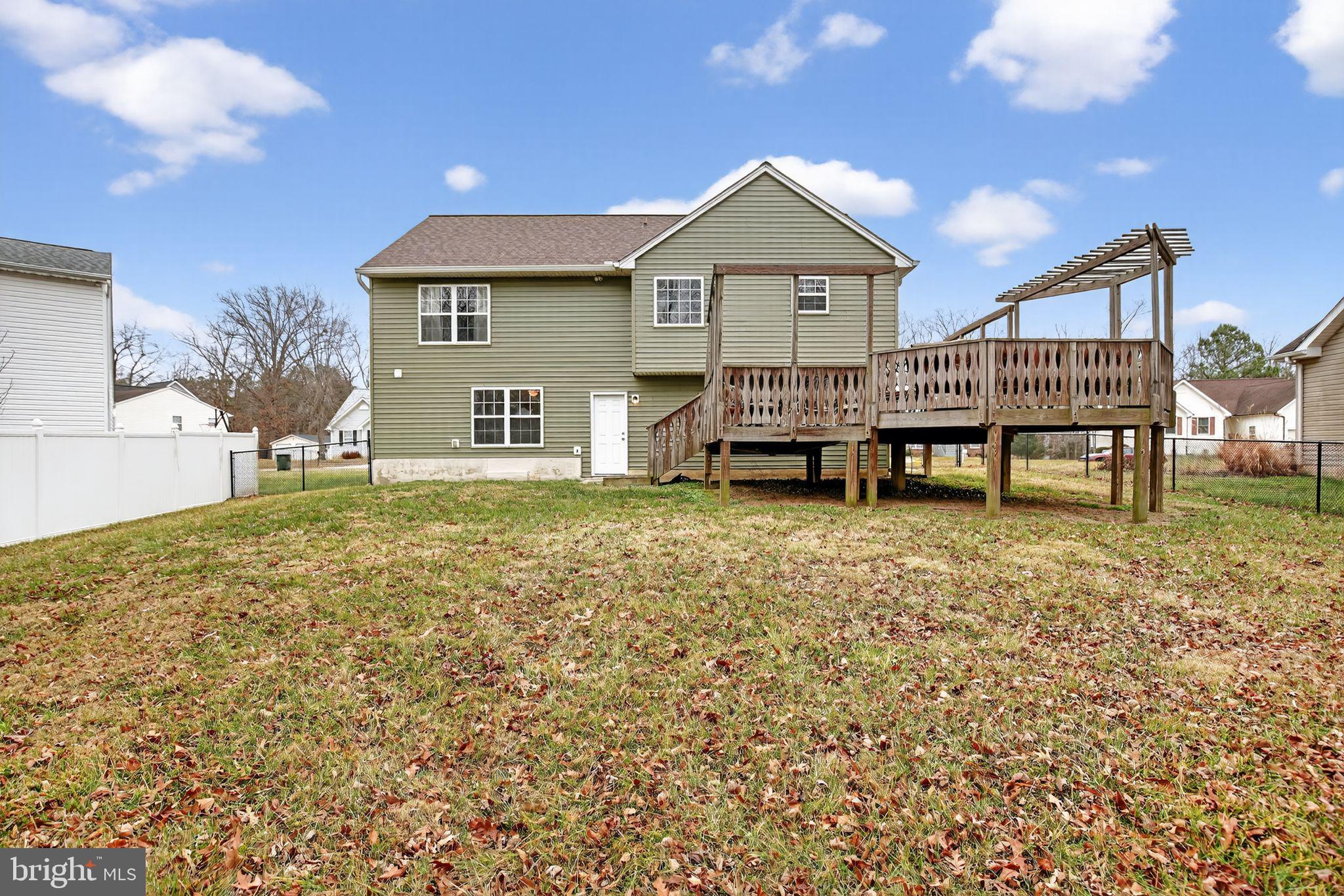 NORTH CHASE - Residential