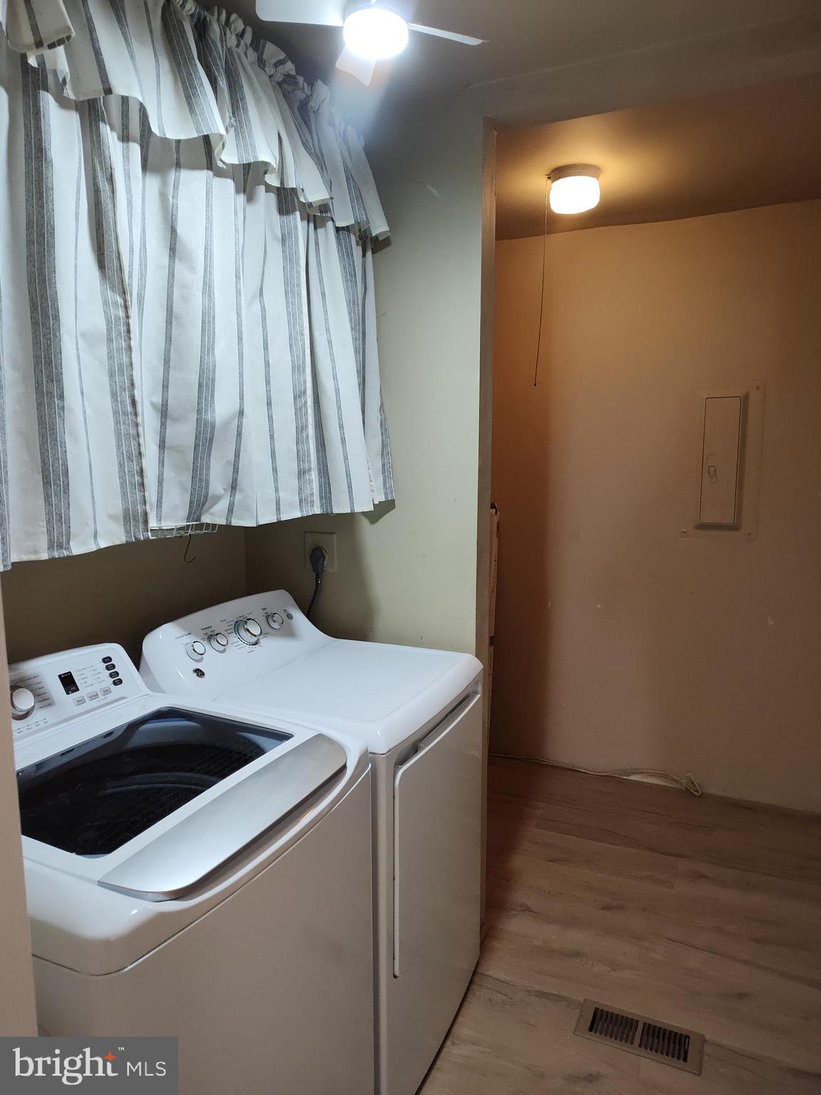 RUMSEY ISLAND - Residential