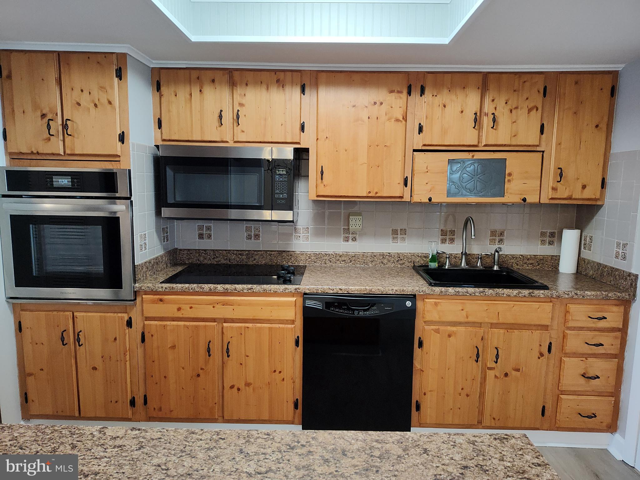 RUMSEY ISLAND - Residential