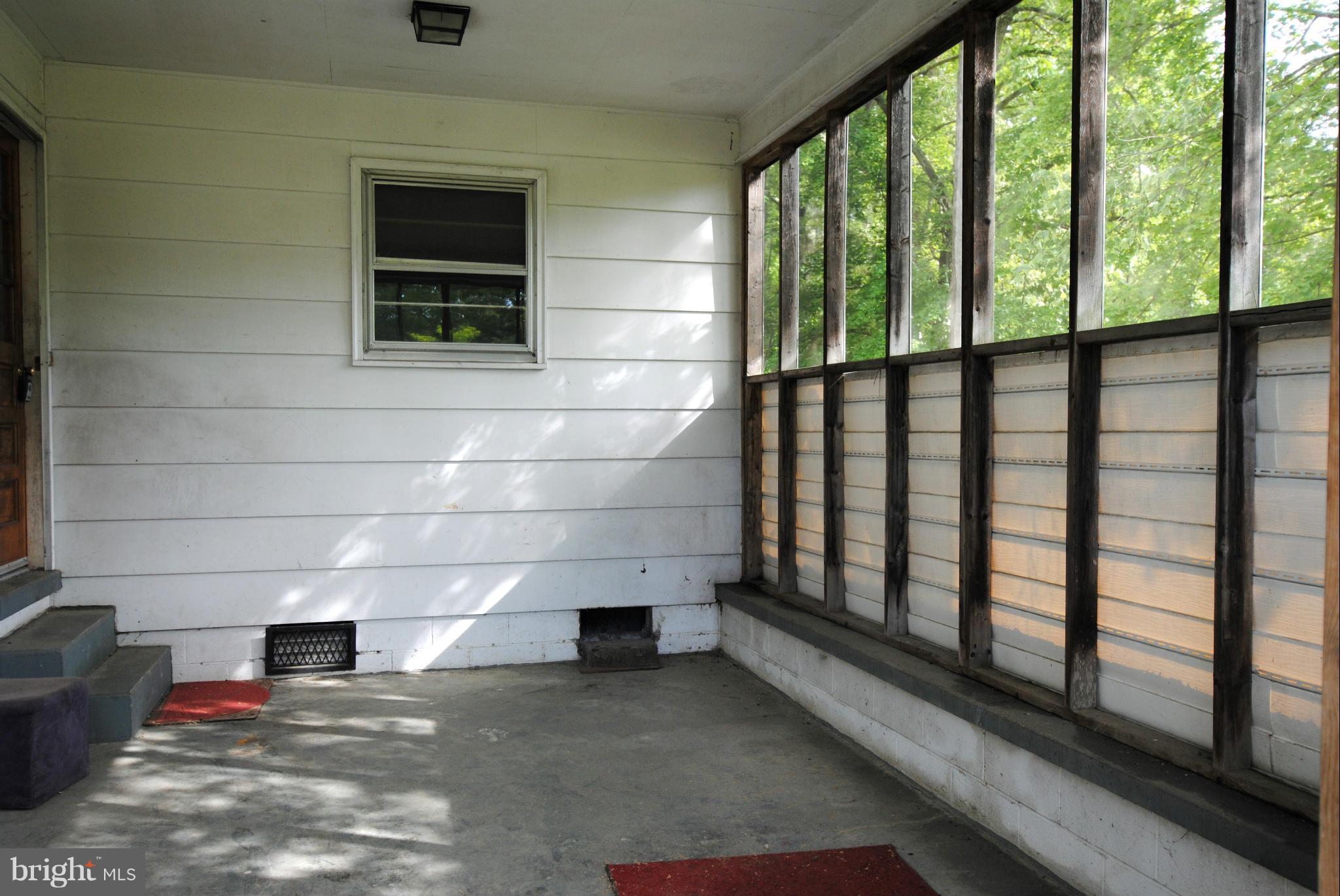 TOWN OF GORDONSVILLE - Residential