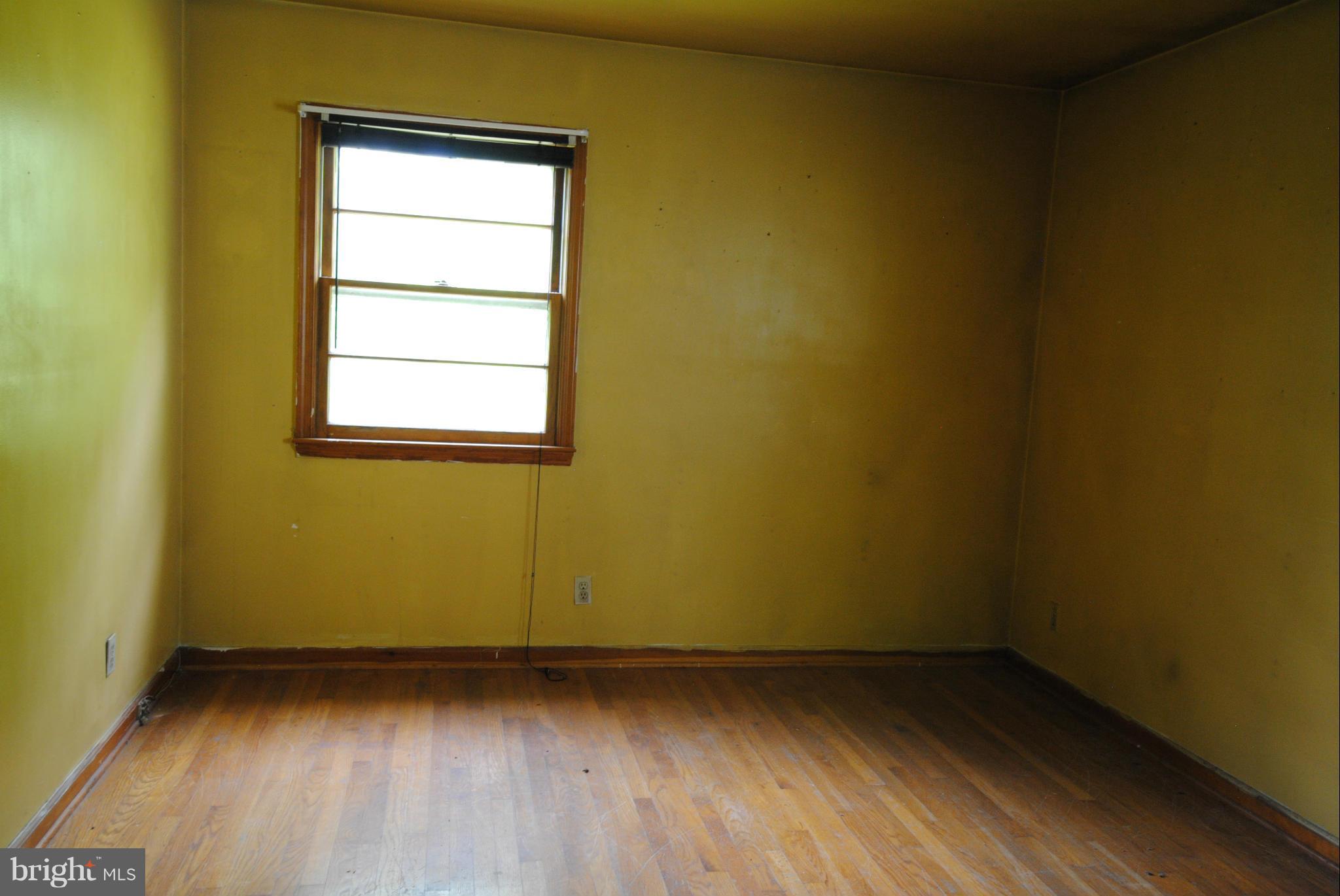 TOWN OF GORDONSVILLE - Residential