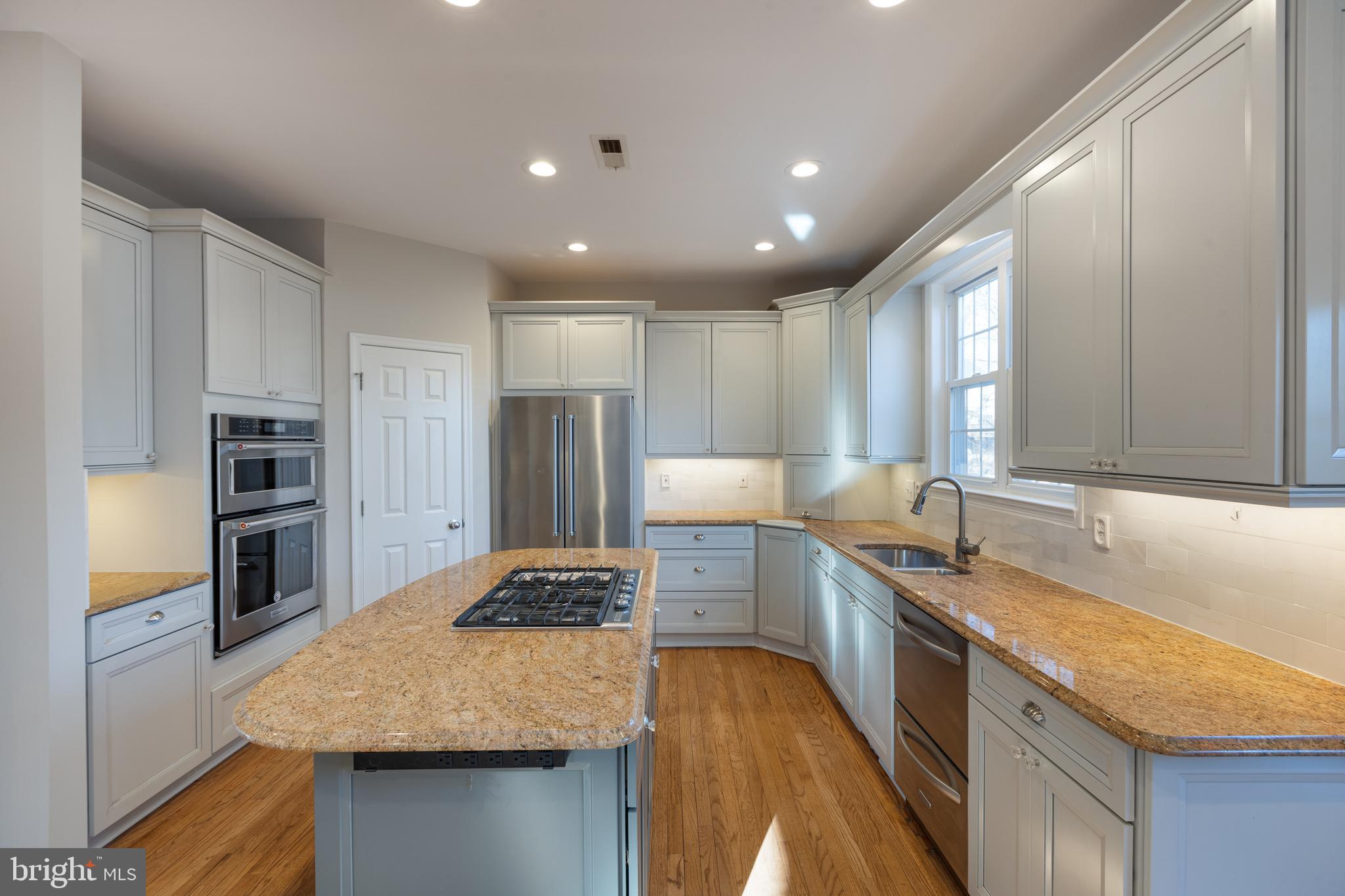 HIGHGROVE ESTATES - Residential