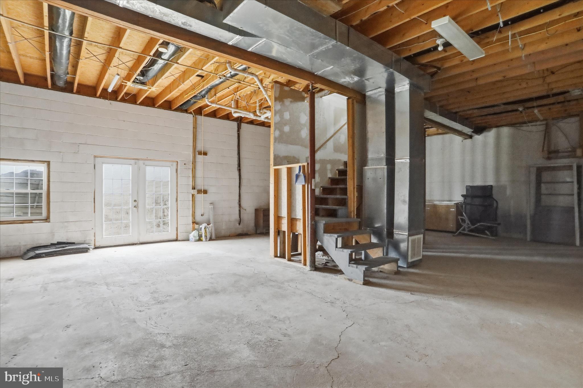 SUNRISE SUMMIT - Residential