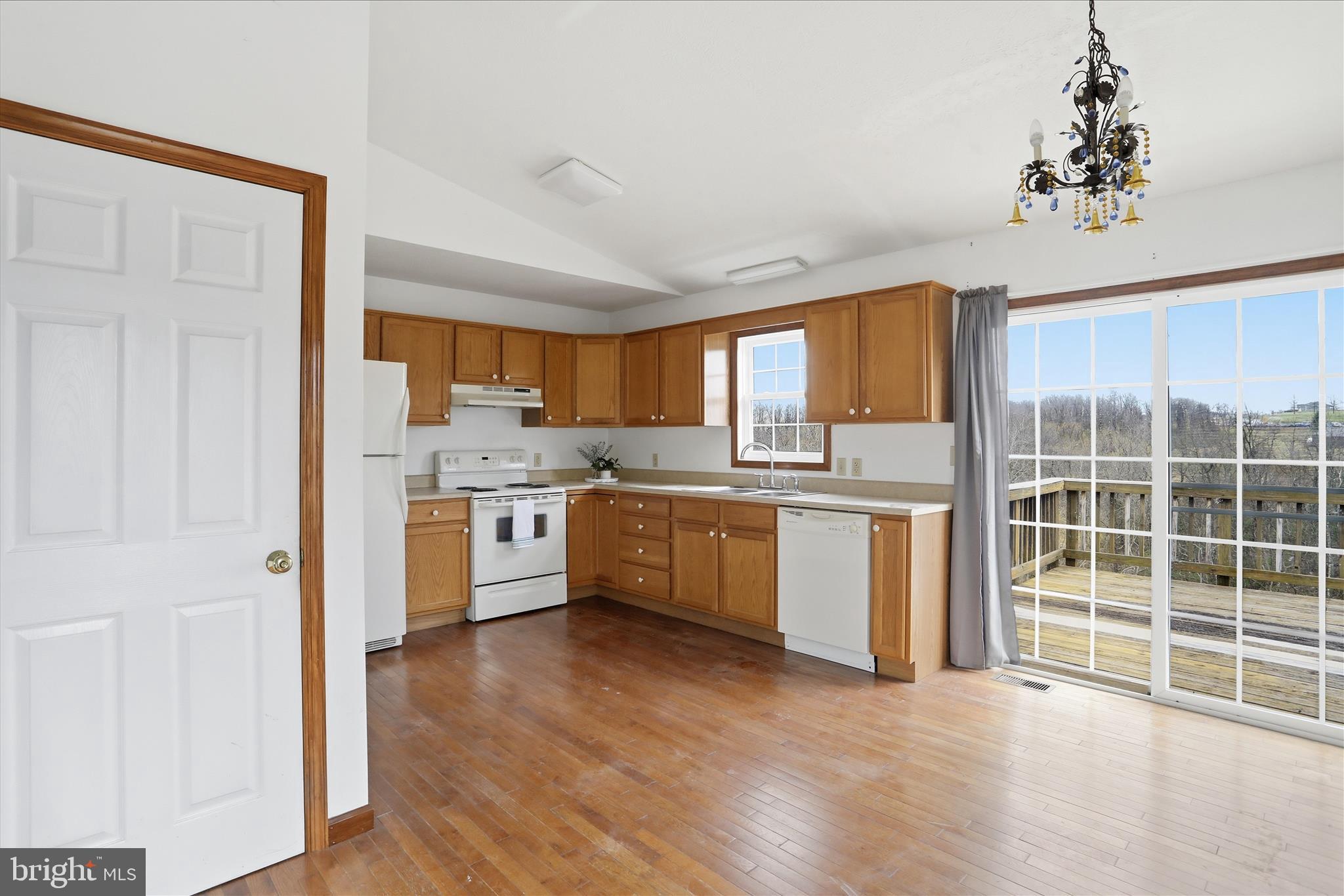 SUNRISE SUMMIT - Residential