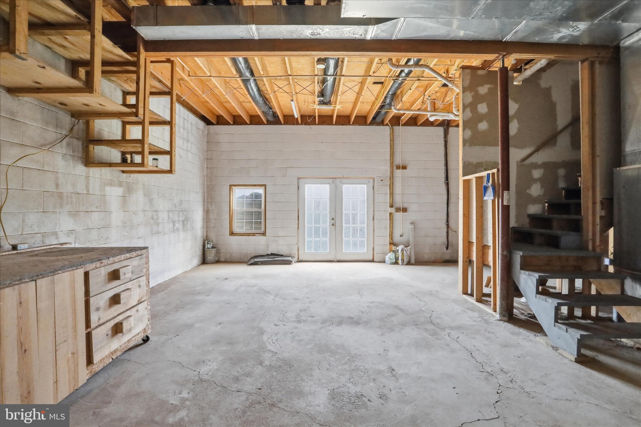 SUNRISE SUMMIT - Residential