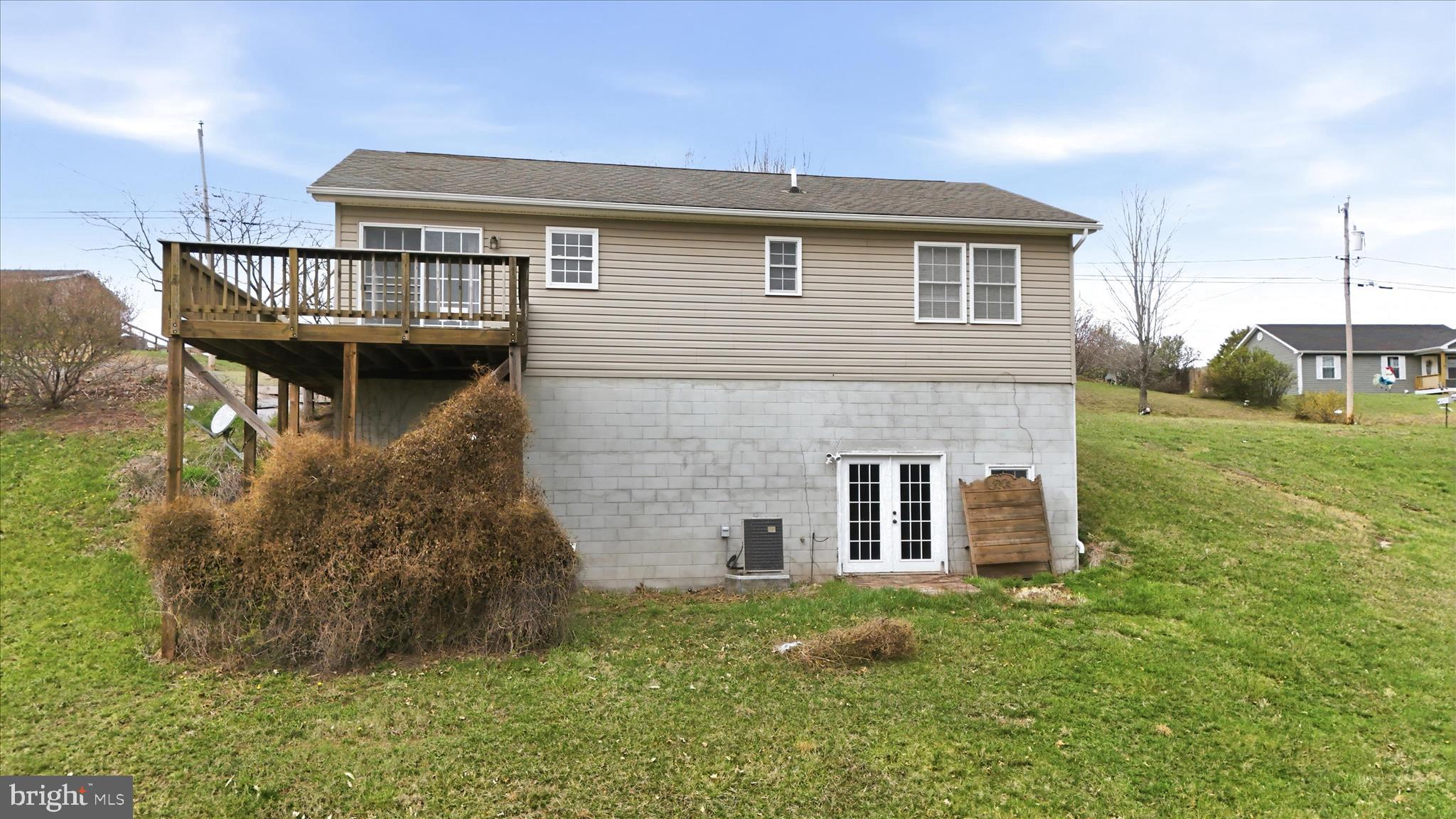 SUNRISE SUMMIT - Residential