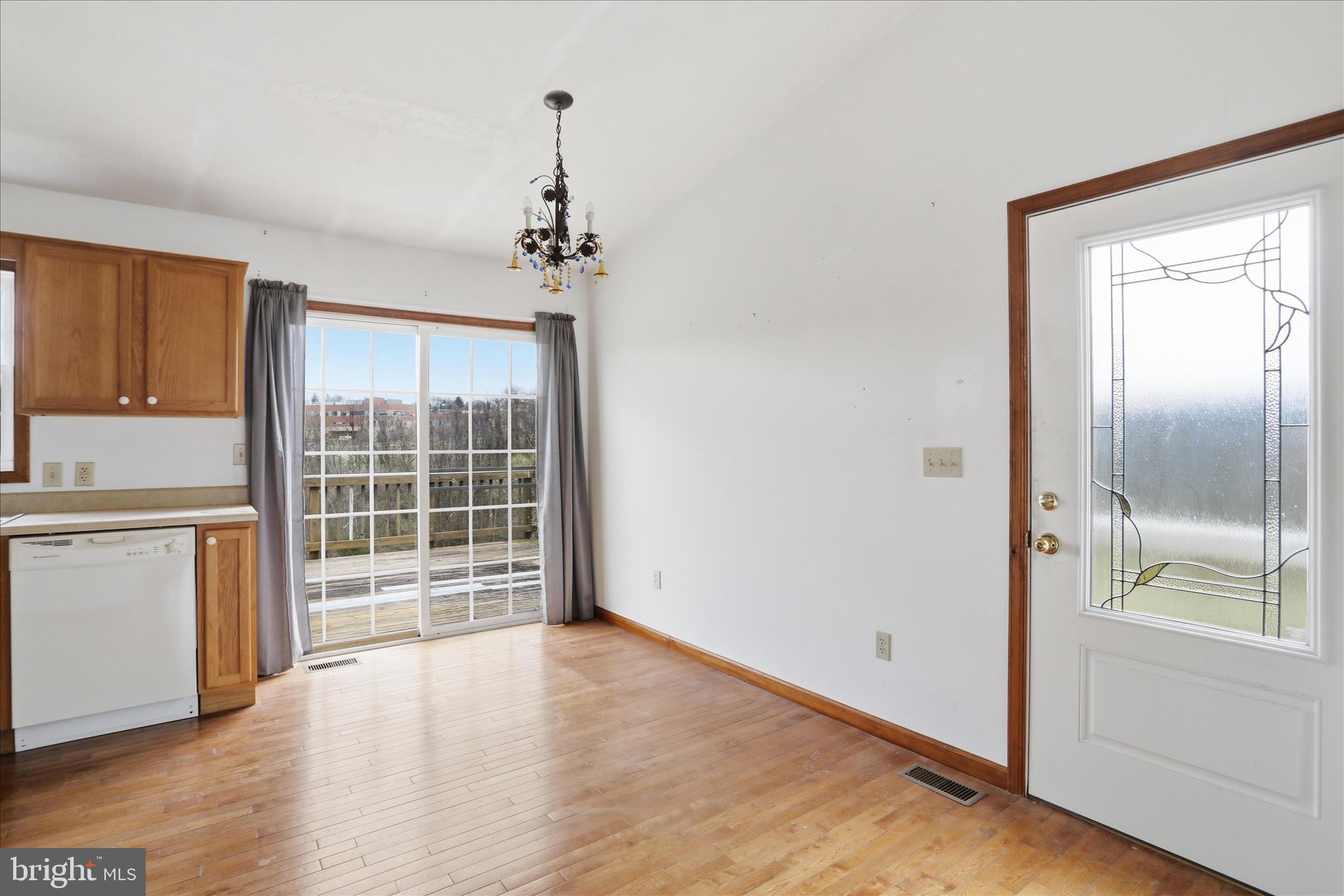 SUNRISE SUMMIT - Residential