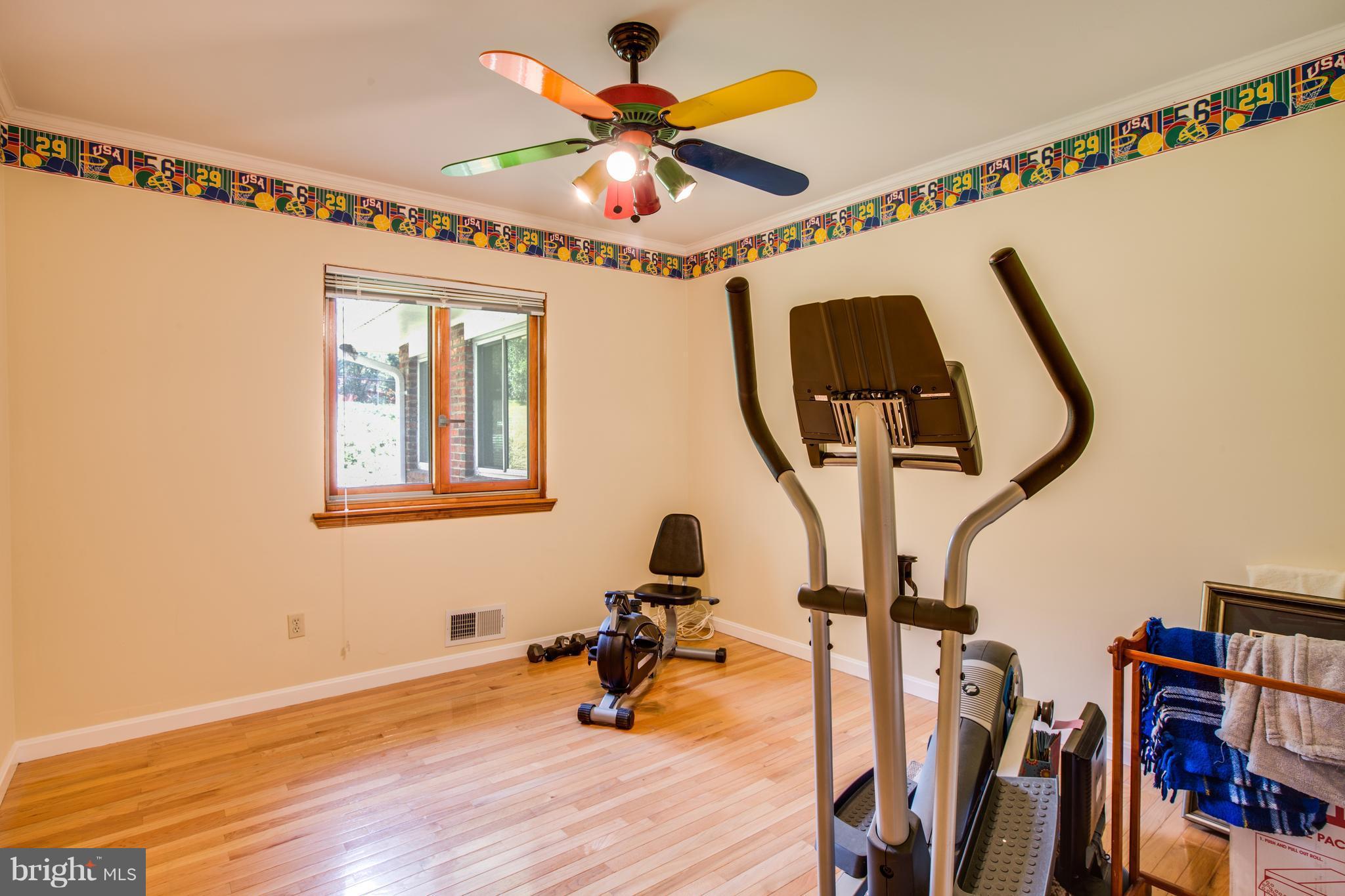 PINECREST - Residential