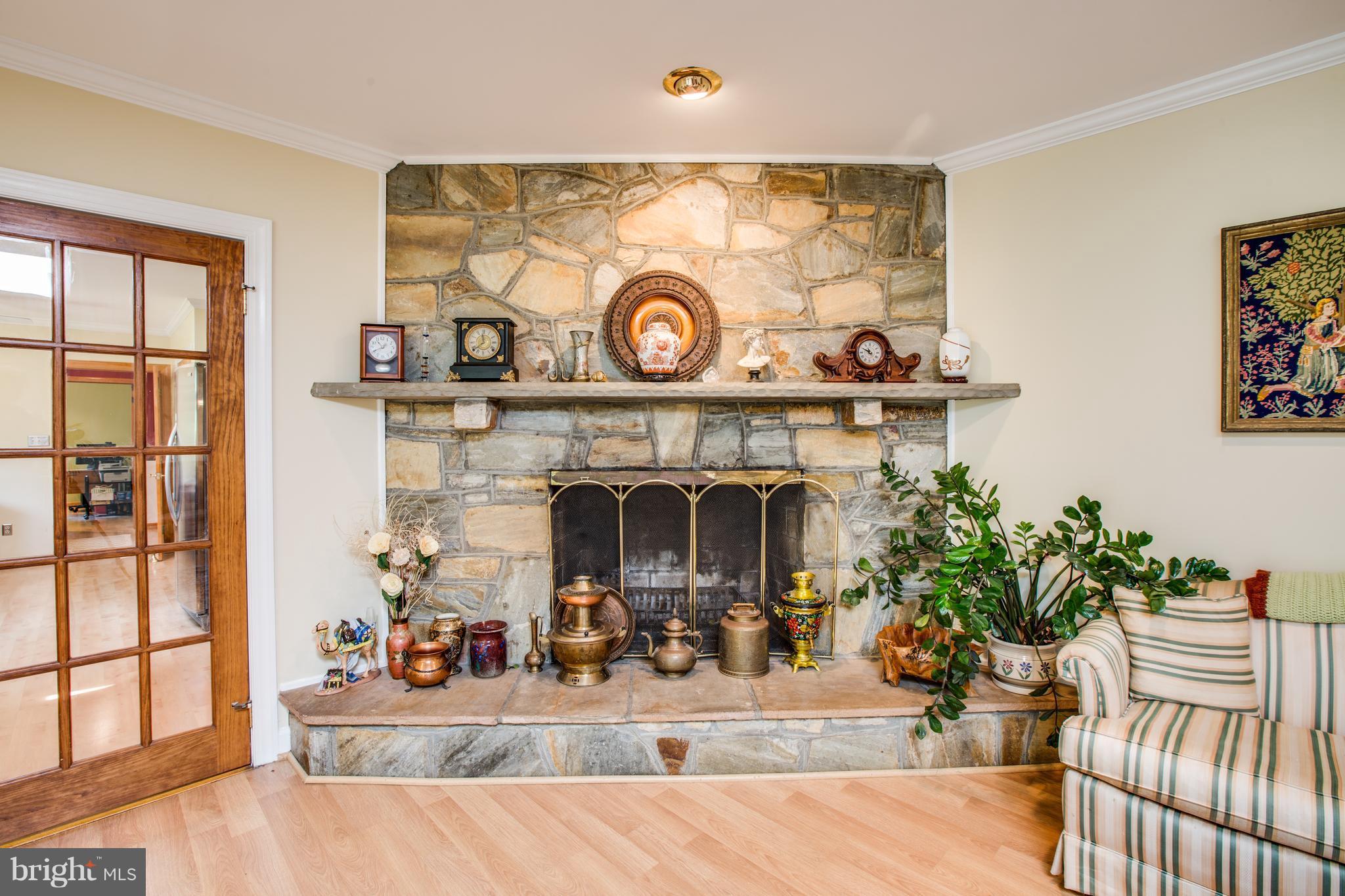 PINECREST - Residential