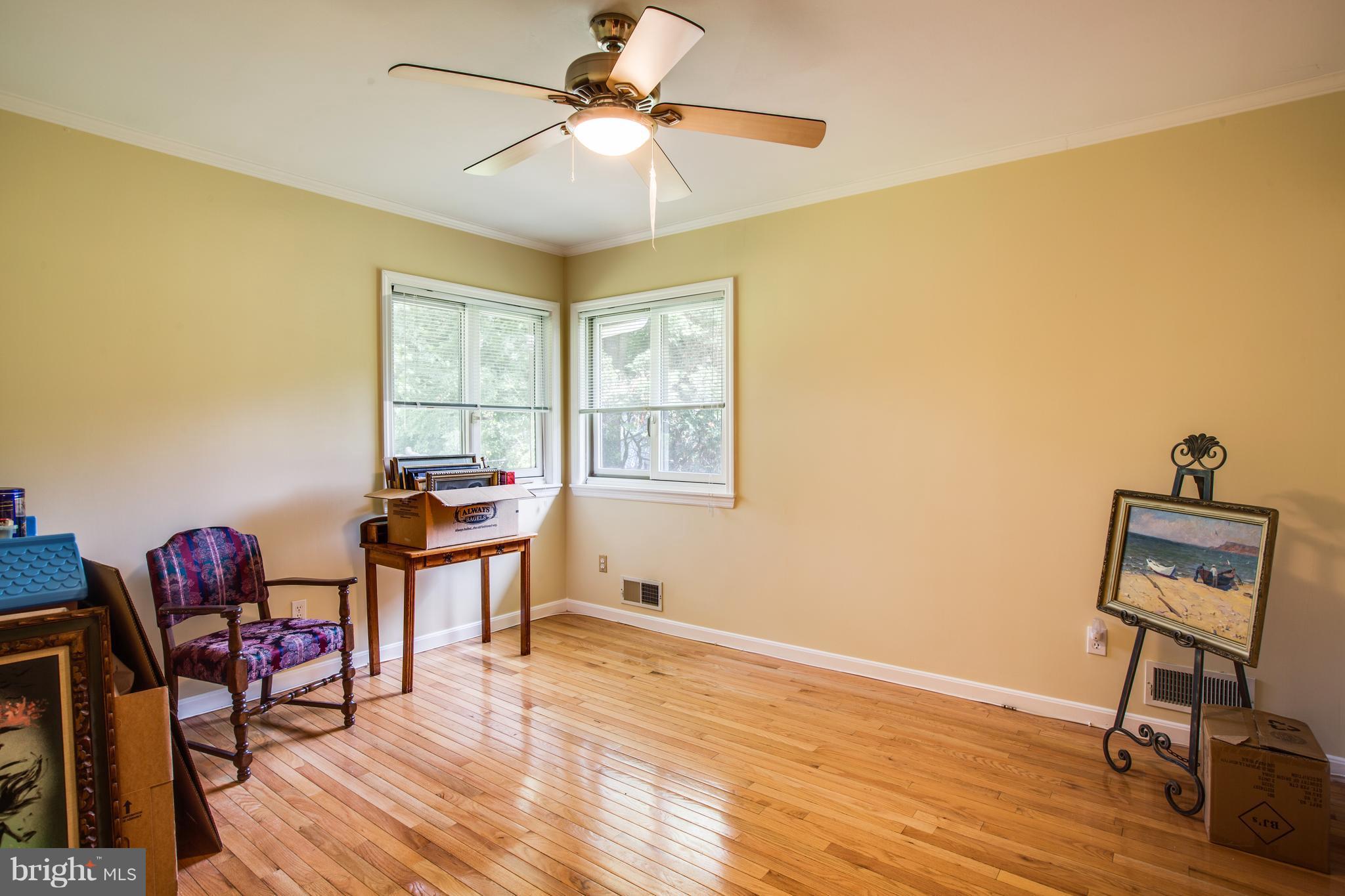 PINECREST - Residential