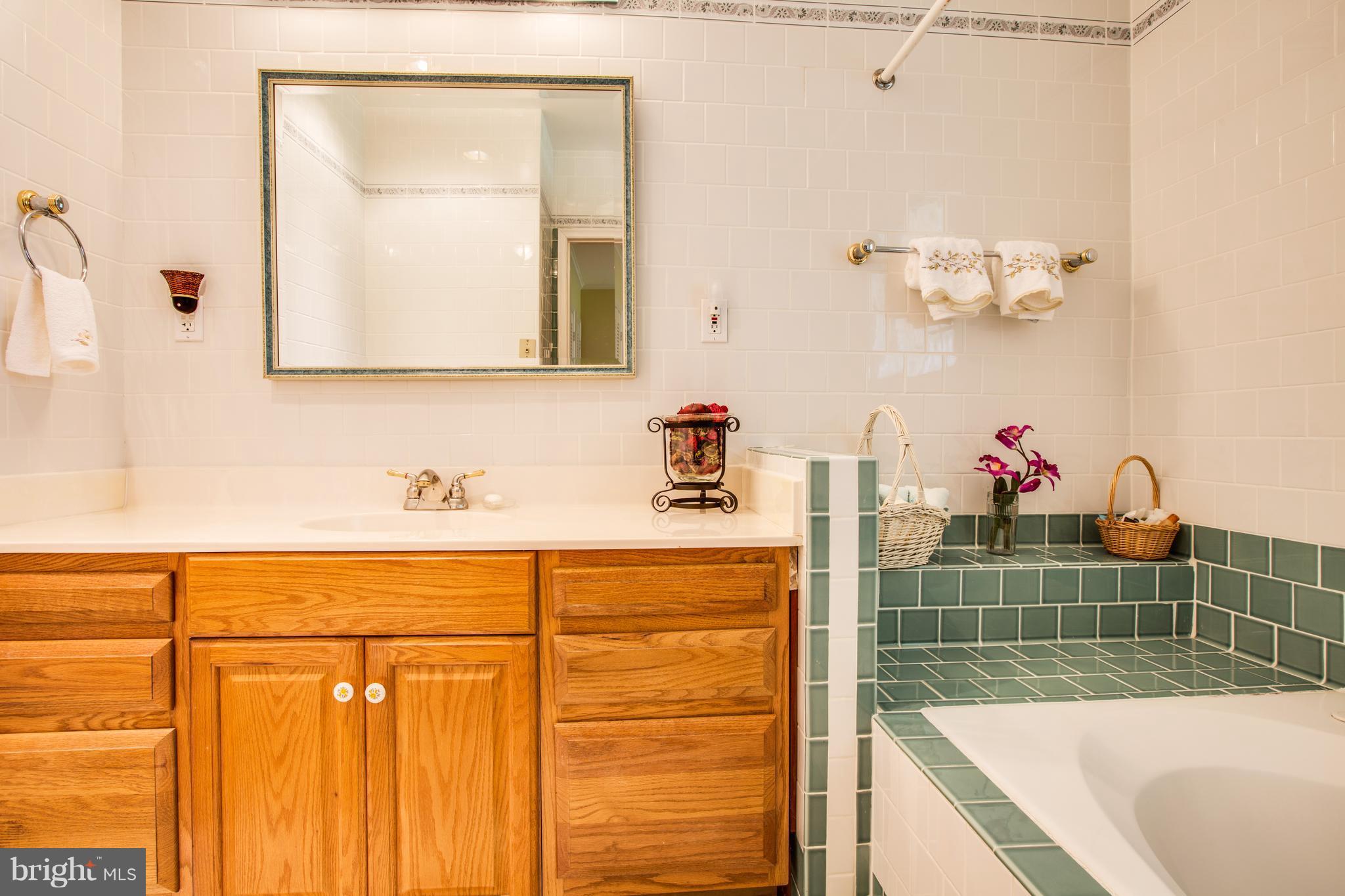 PINECREST - Residential