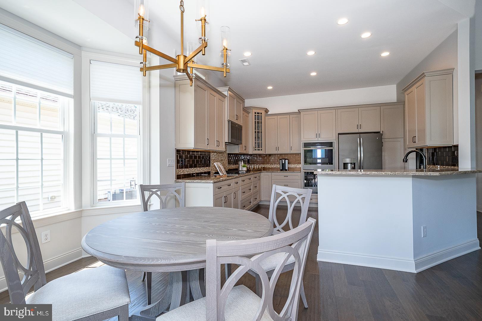 MEADOW GLEN - Residential