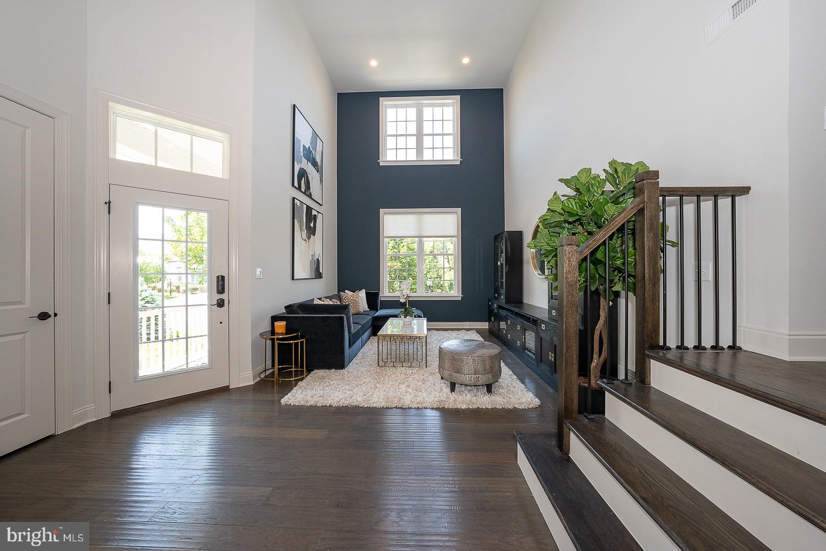 MEADOW GLEN - Residential