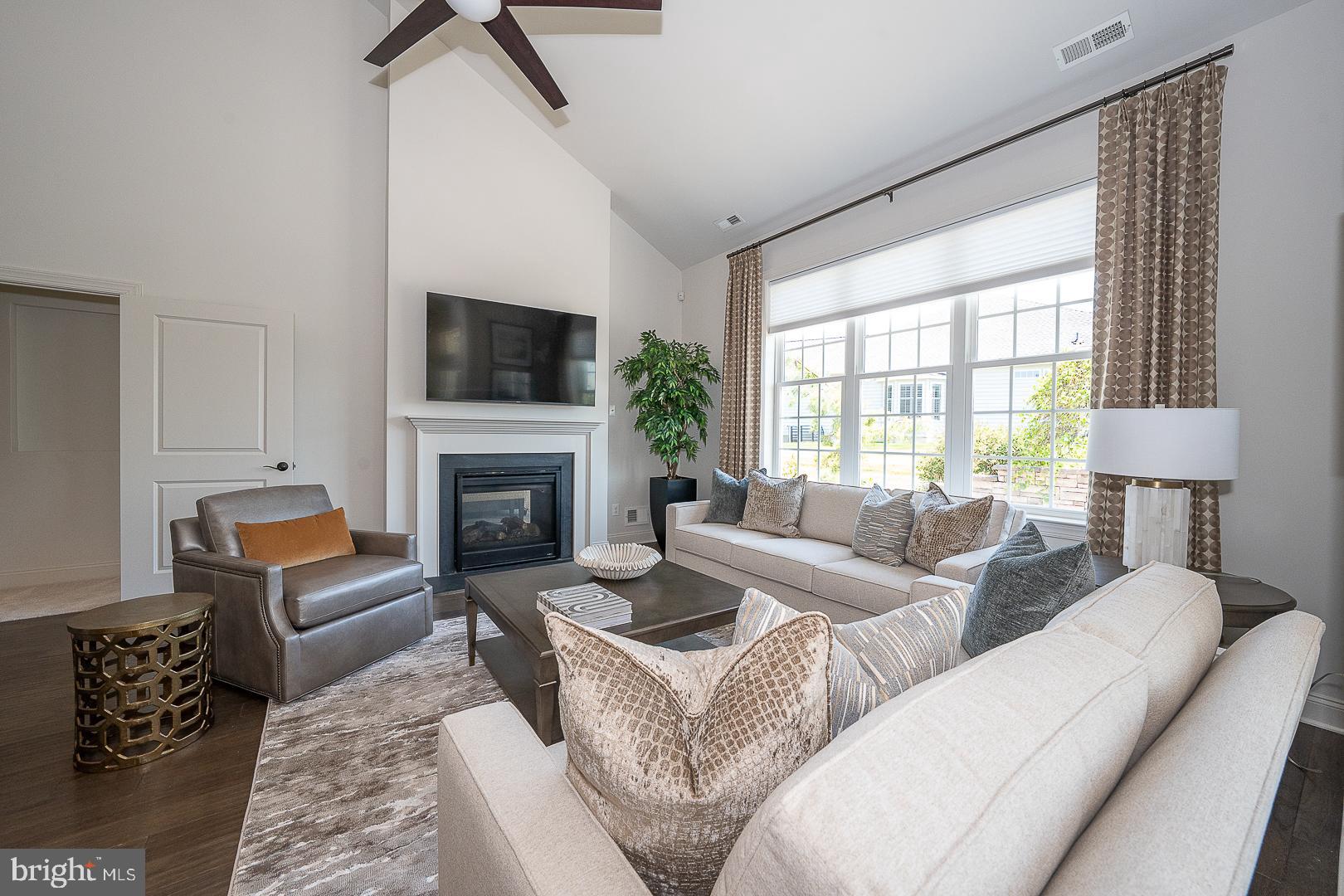 MEADOW GLEN - Residential