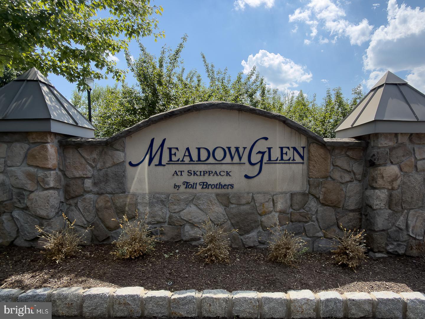 MEADOW GLEN - Residential