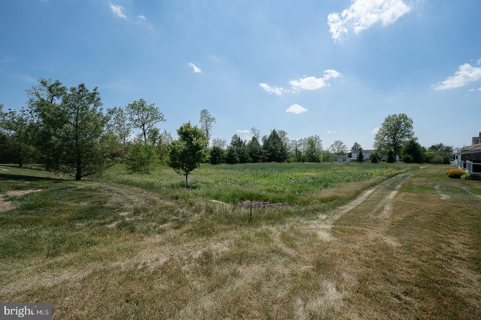 MEADOW GLEN - Residential
