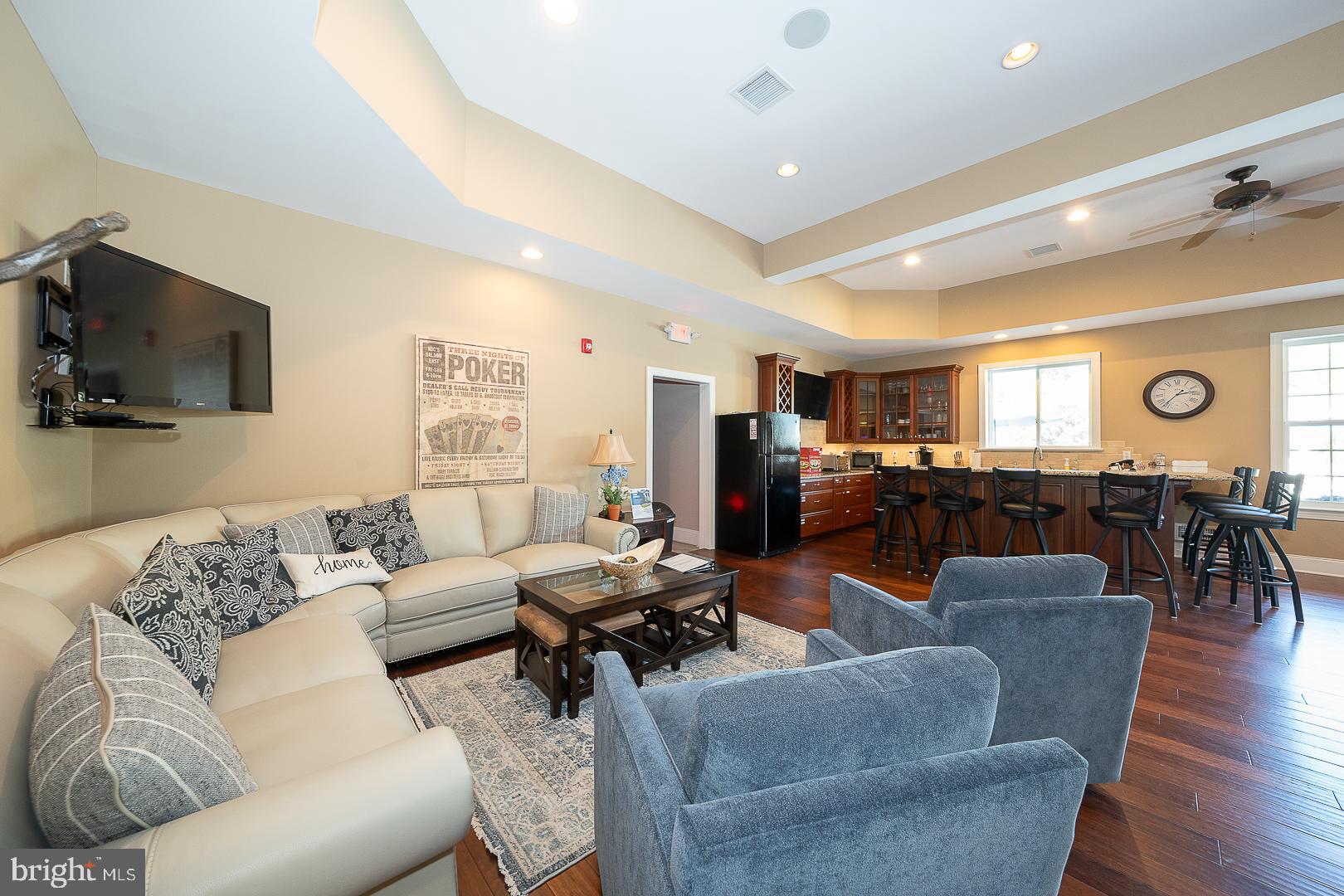 MEADOW GLEN - Residential