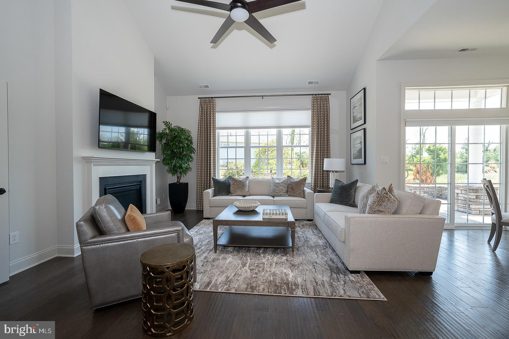 MEADOW GLEN - Residential