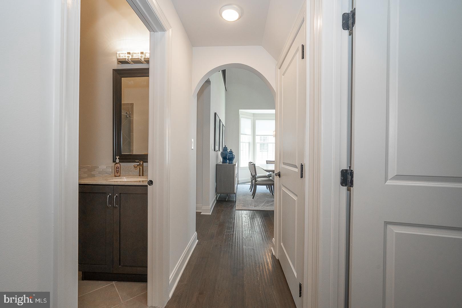 MEADOW GLEN - Residential