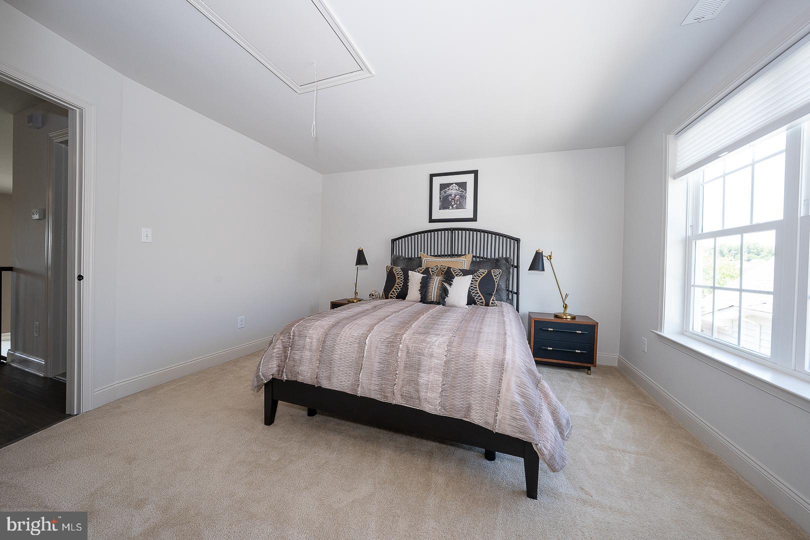 MEADOW GLEN - Residential