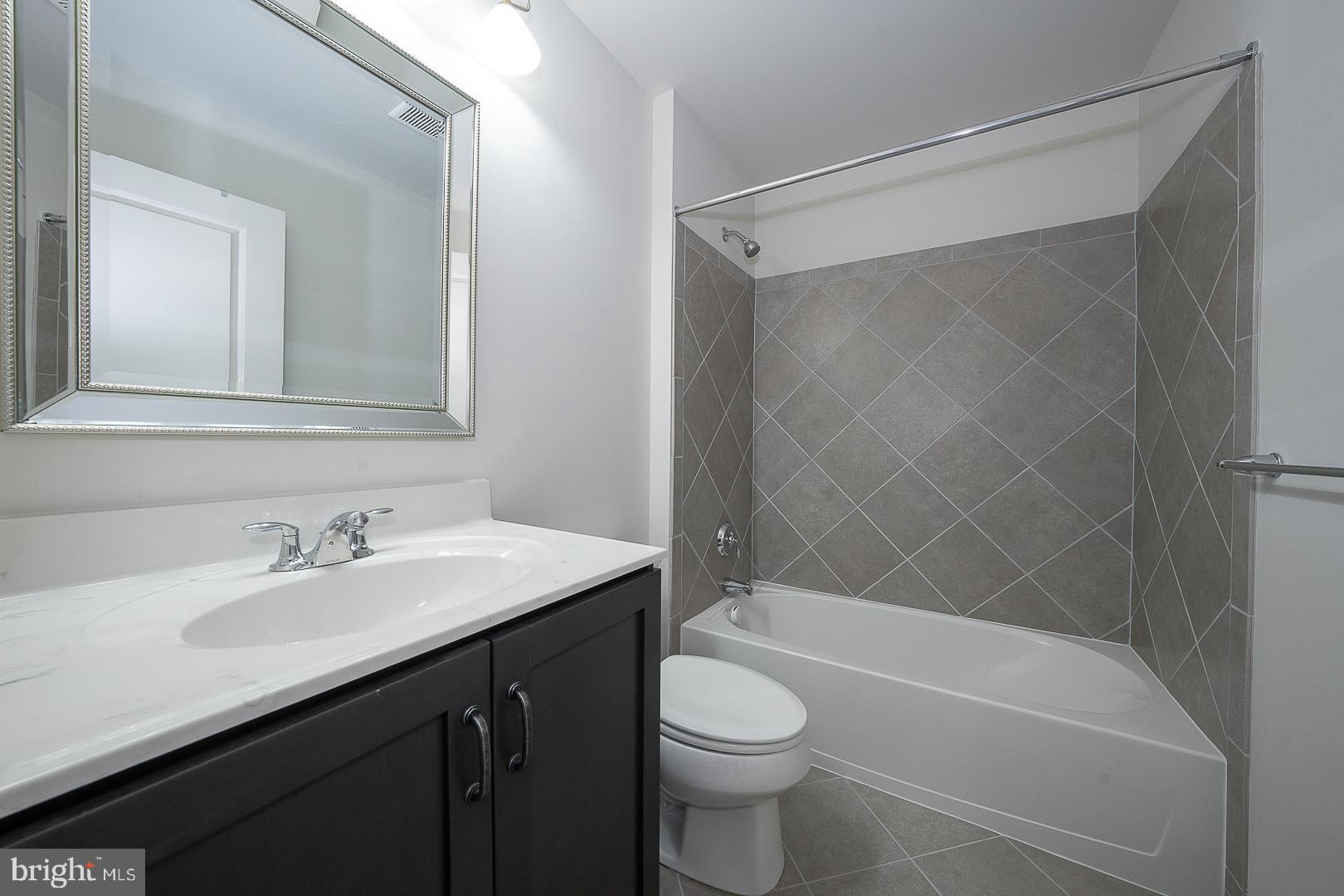 MEADOW GLEN - Residential
