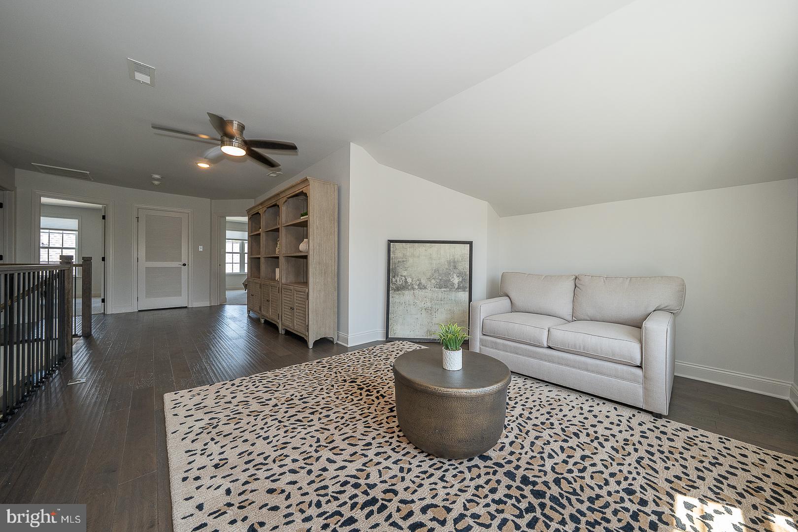 MEADOW GLEN - Residential