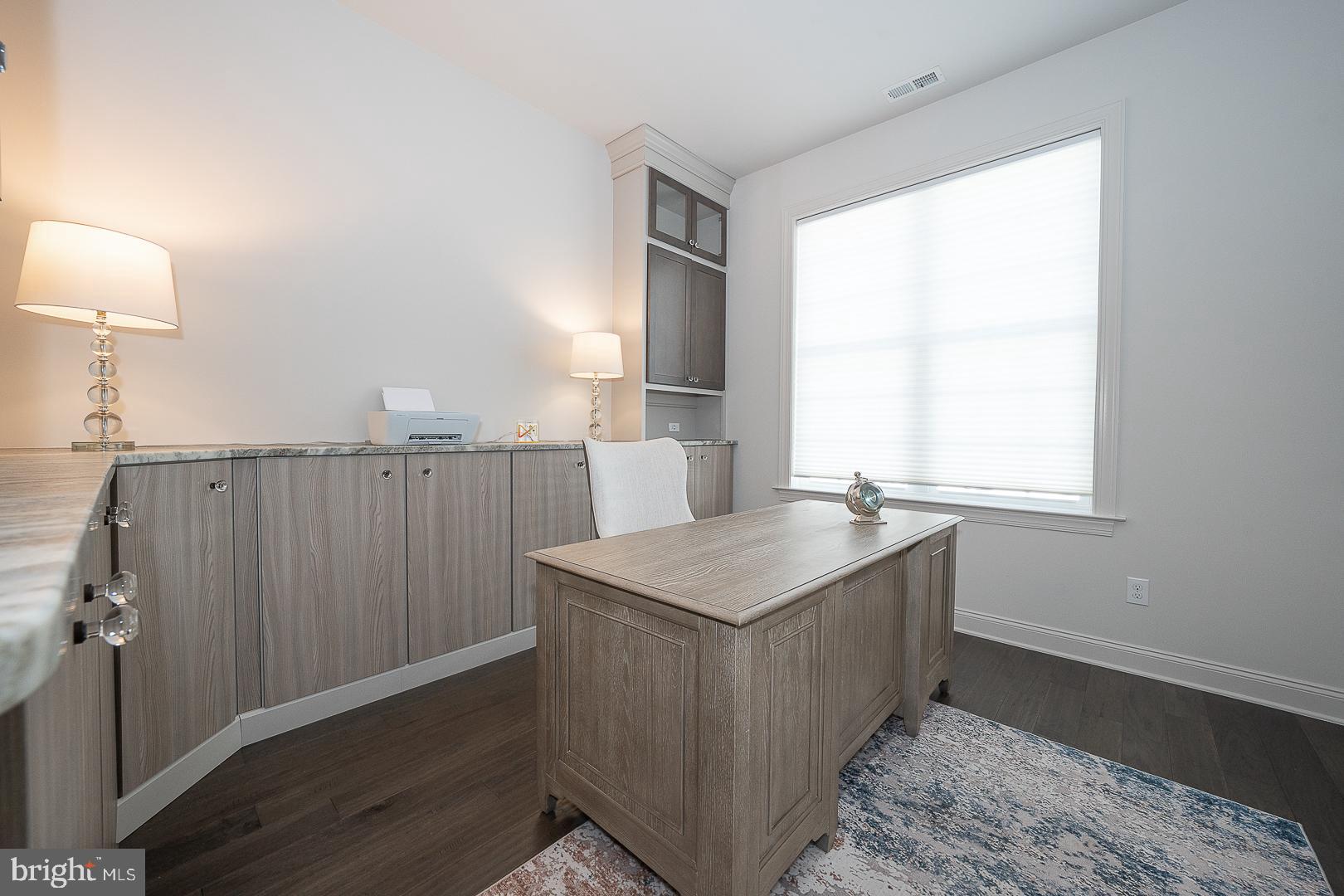 MEADOW GLEN - Residential