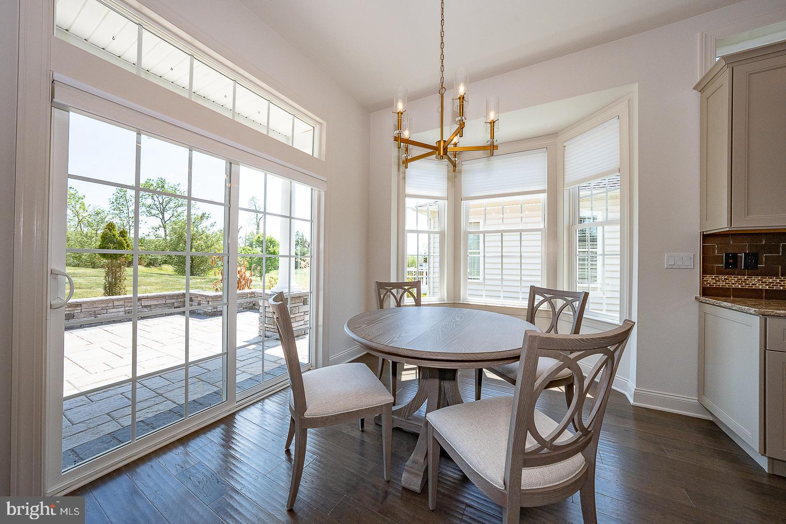 MEADOW GLEN - Residential