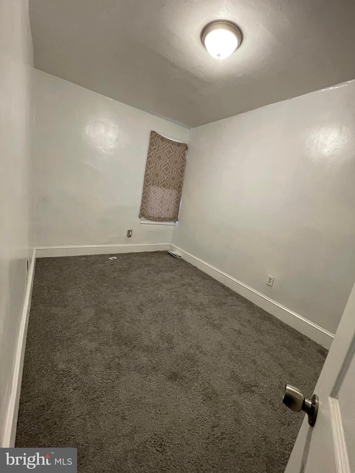 STRAWBERRY MANSION - Residential