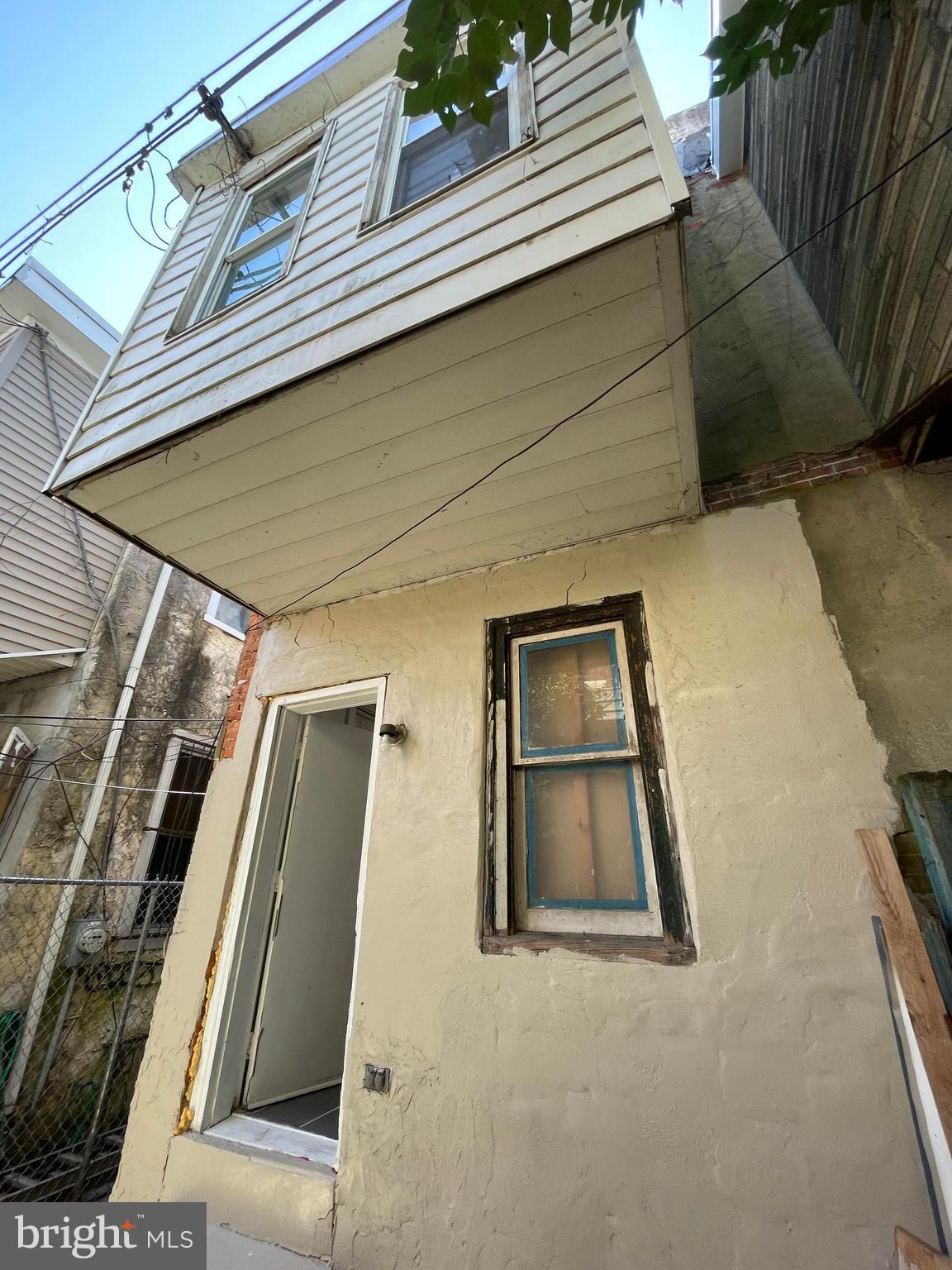 STRAWBERRY MANSION - Residential