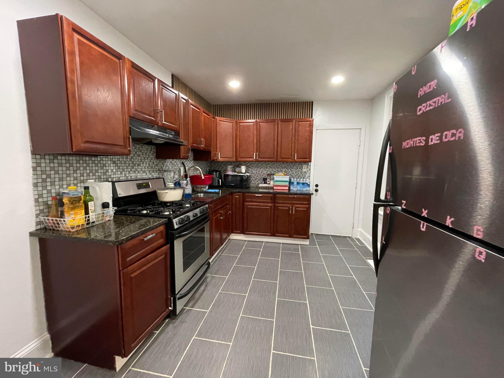 STRAWBERRY MANSION - Residential