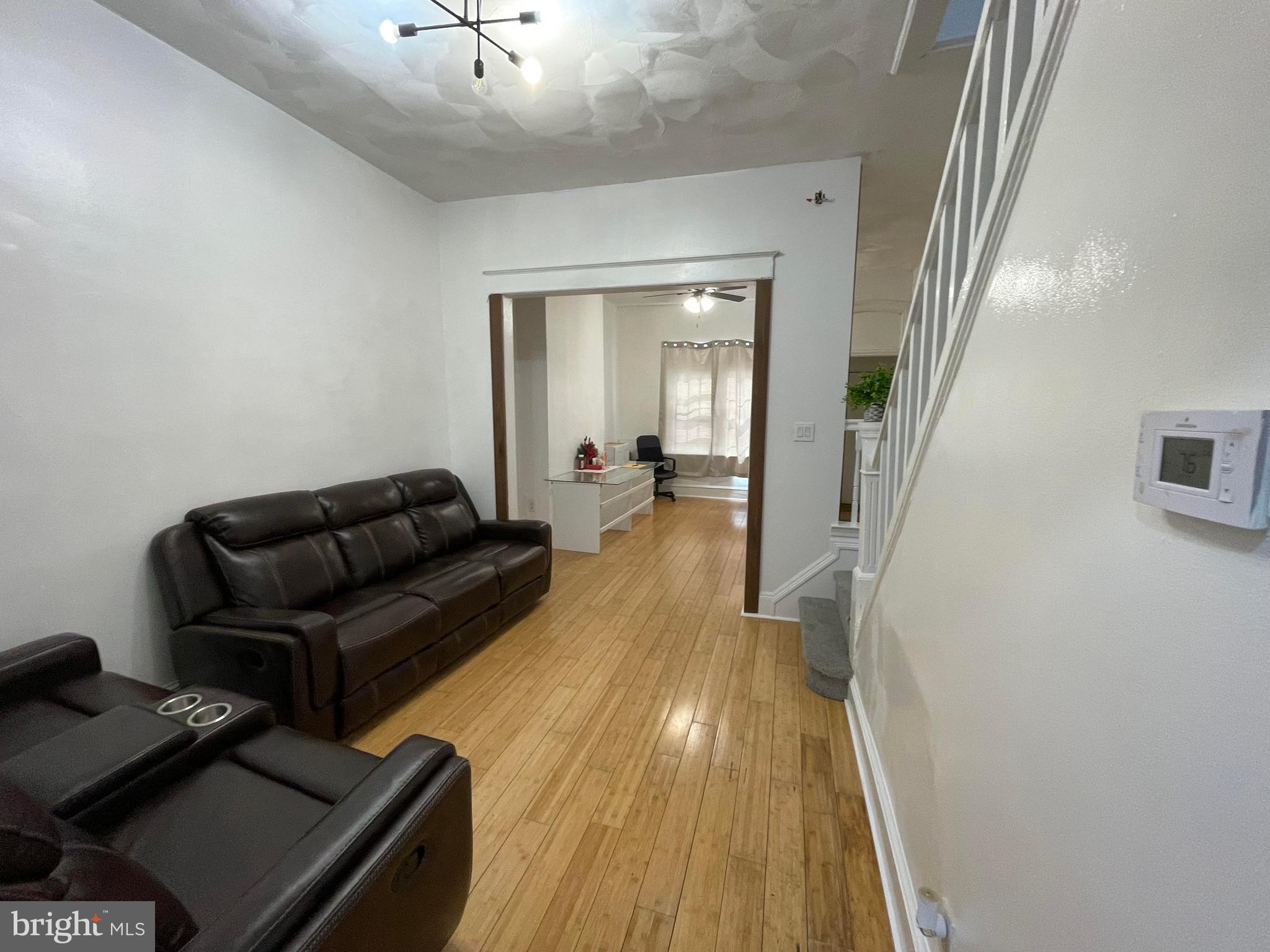 STRAWBERRY MANSION - Residential