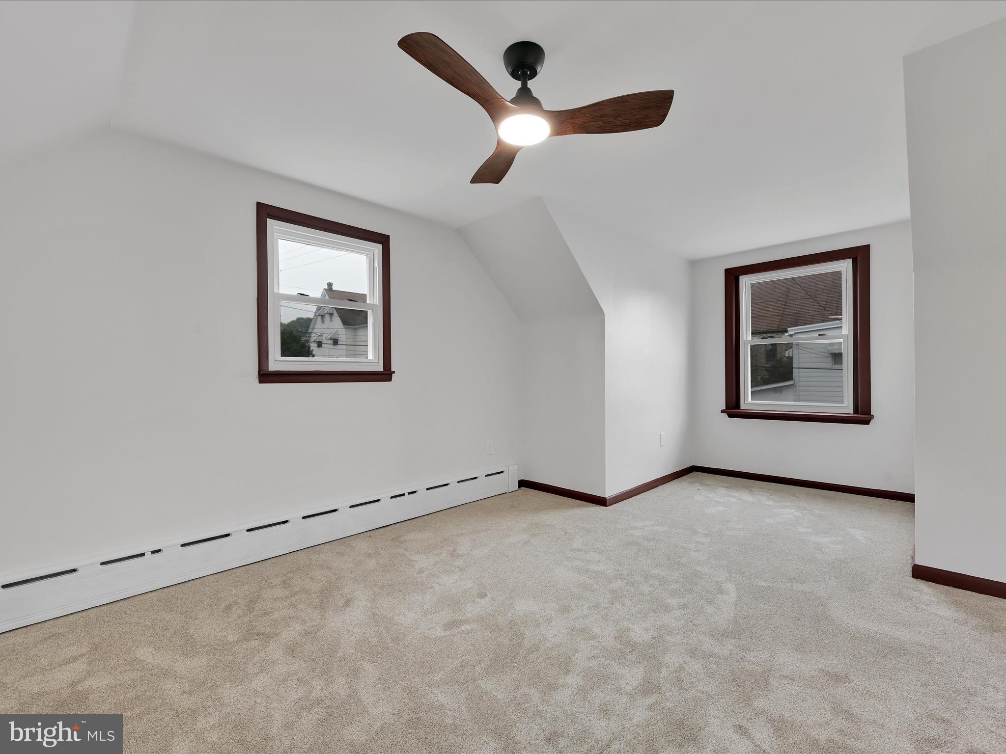 BROCKTON - Residential