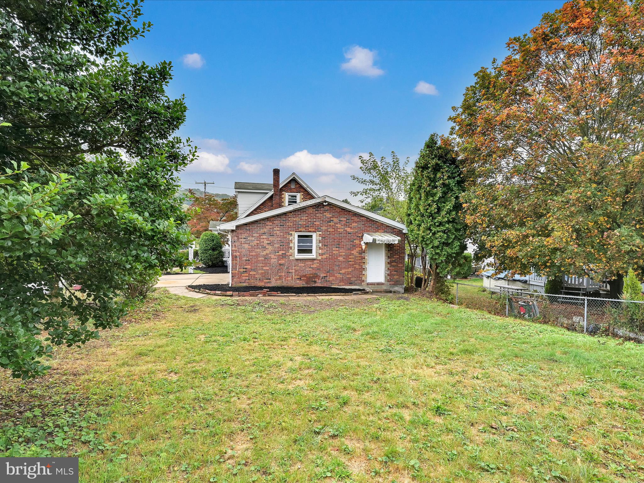 BROCKTON - Residential