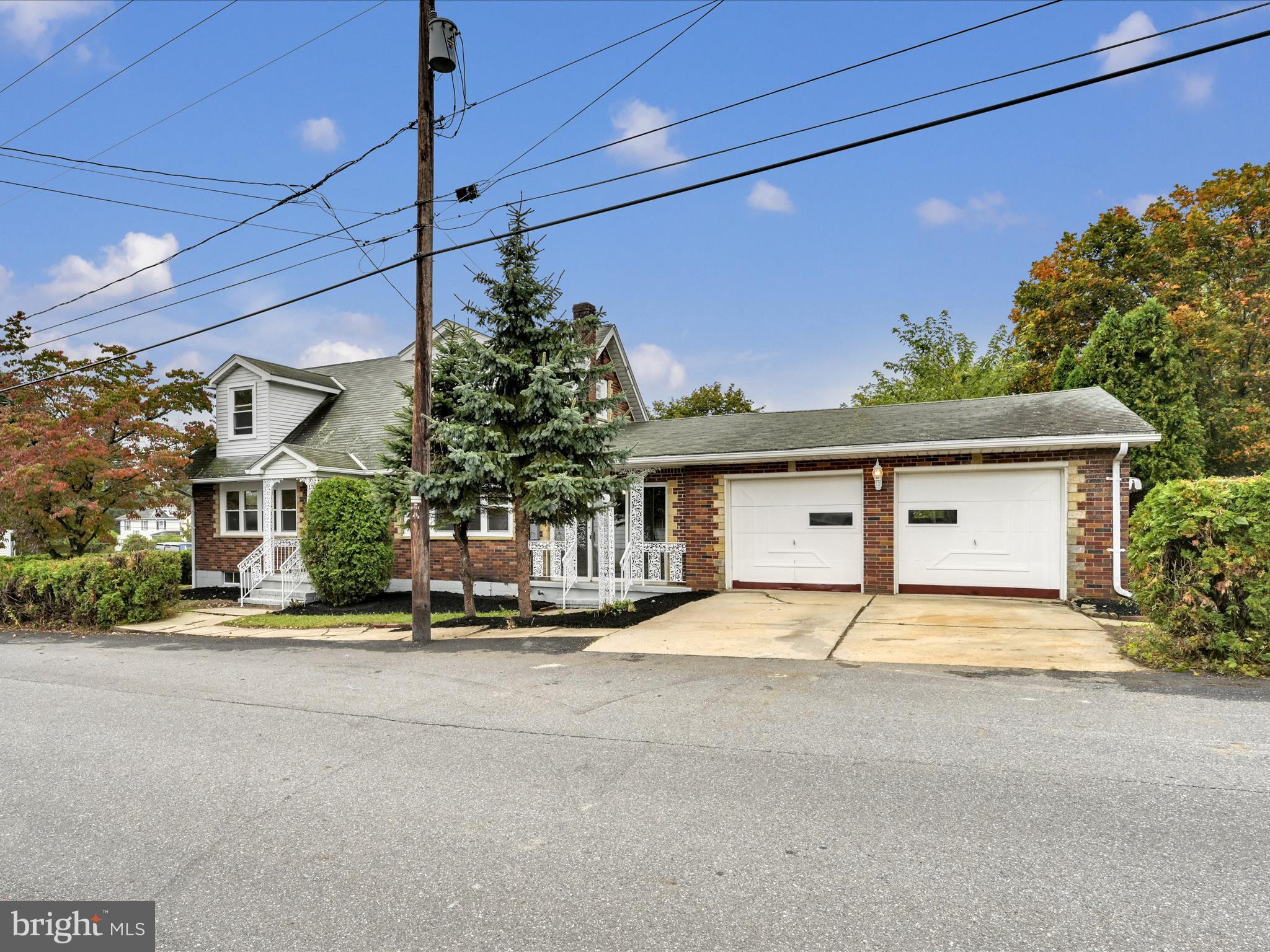 BROCKTON - Residential