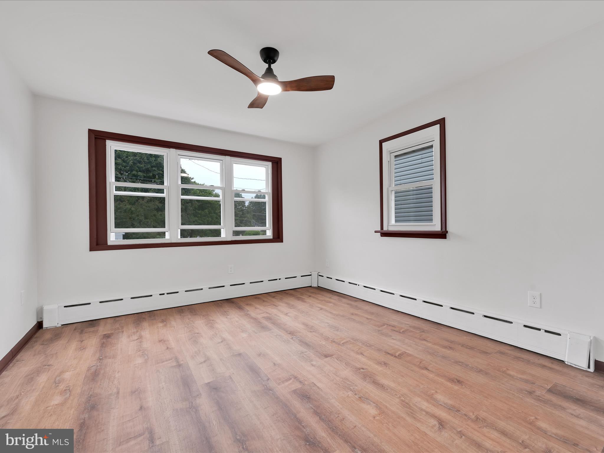 BROCKTON - Residential