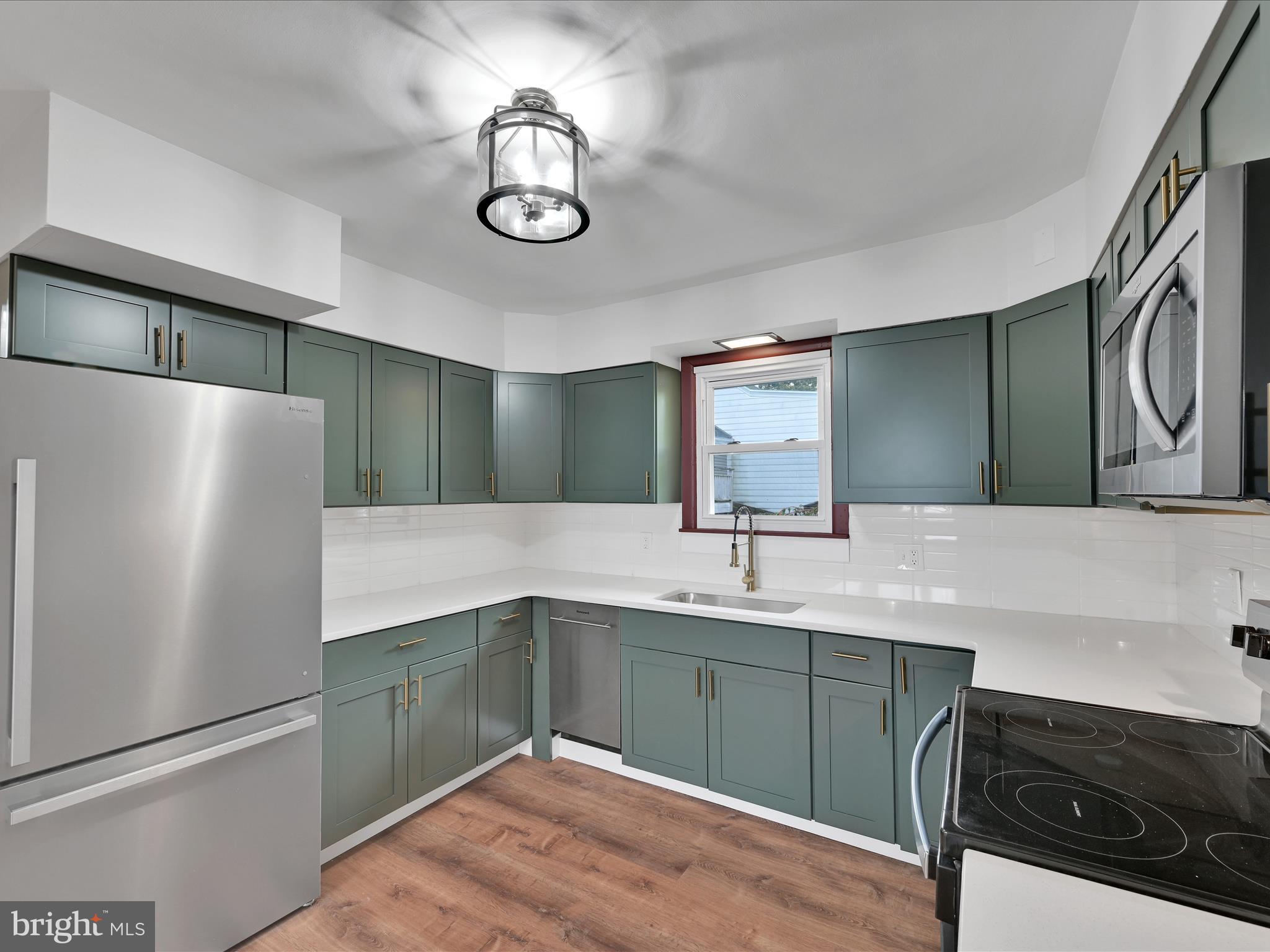 BROCKTON - Residential