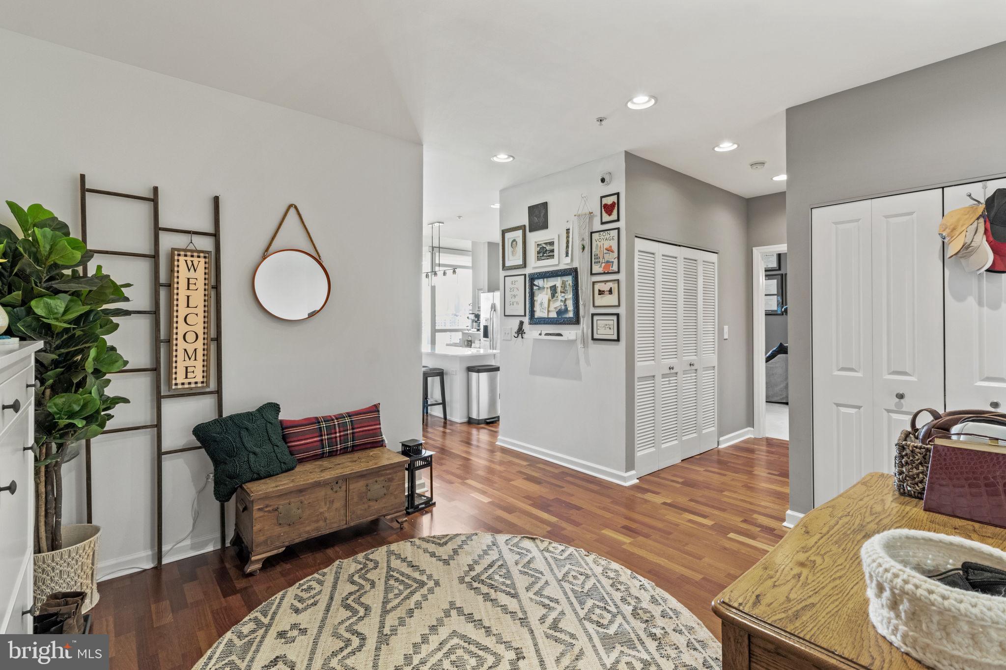 901 N PENN STREET F1605