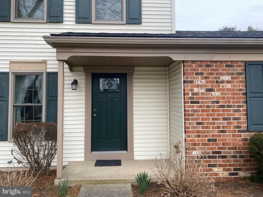 Photo of 109 CHARLESTON DR, WILLOW STREET, PA 17584 (MLS # PALA2032076)