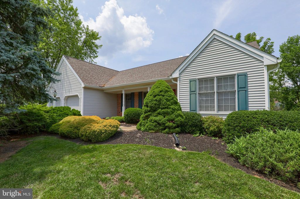 Photo of 1010 LEHN DR, LANCASTER, PA 17601 (MLS # PALA2037744)