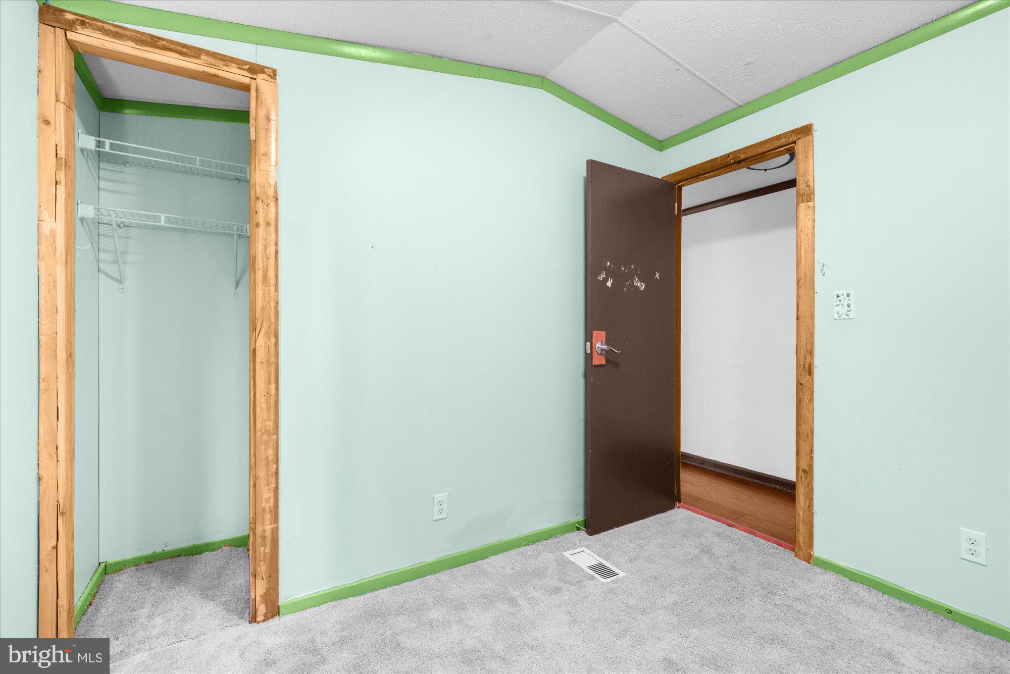 VALLEY VIEW ESTS - Residential