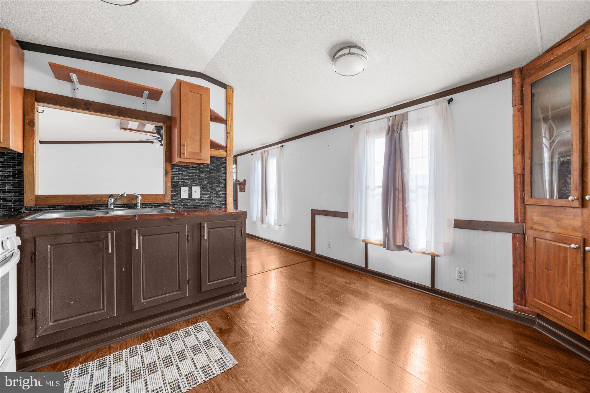 VALLEY VIEW ESTS - Residential